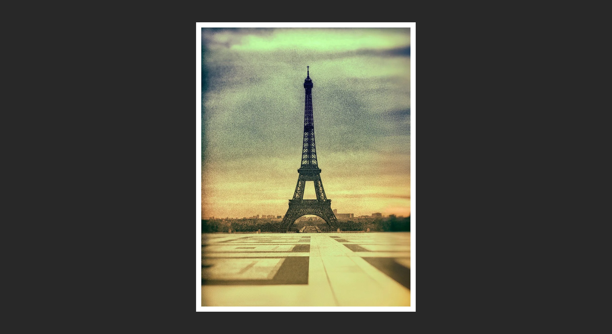 330_Paris_Eiffel-Tower_1976_Roll87_ceiswp9_s_©AndySotiriou2026.jpg