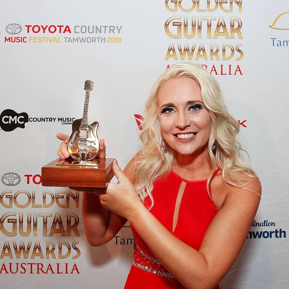 Aleyce Simmonds - Golden Guitar Award 2017 - Female Artist of the Year