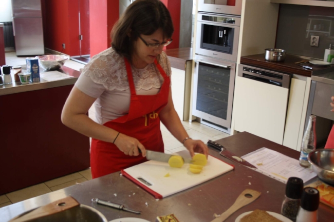Chopping potatoes
