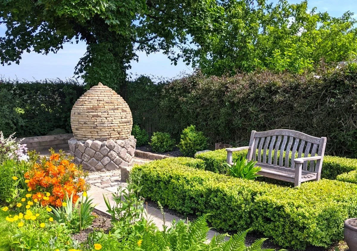 Acorn stone sculpture 8.JPG