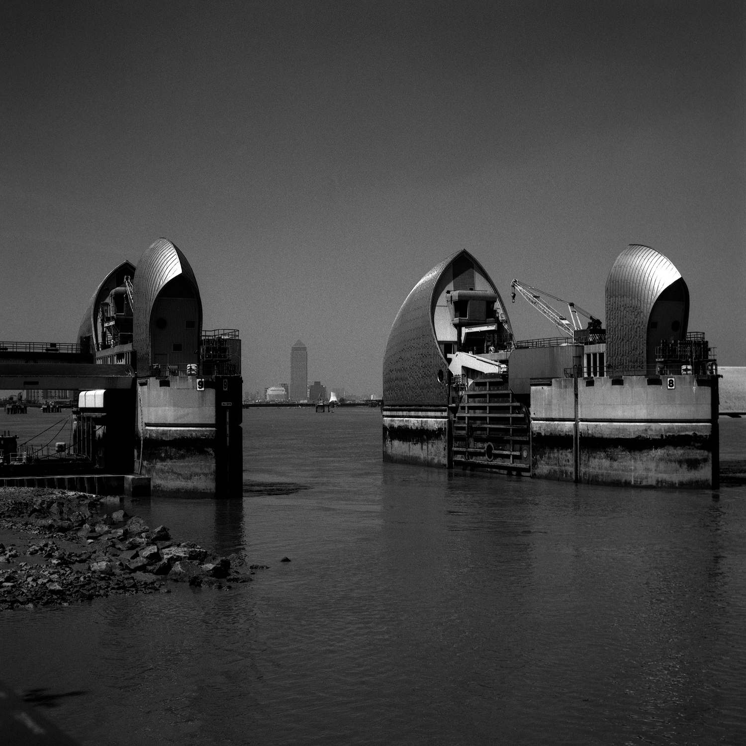 SWC Early Days Thames Barrier Date Created 17-07-97