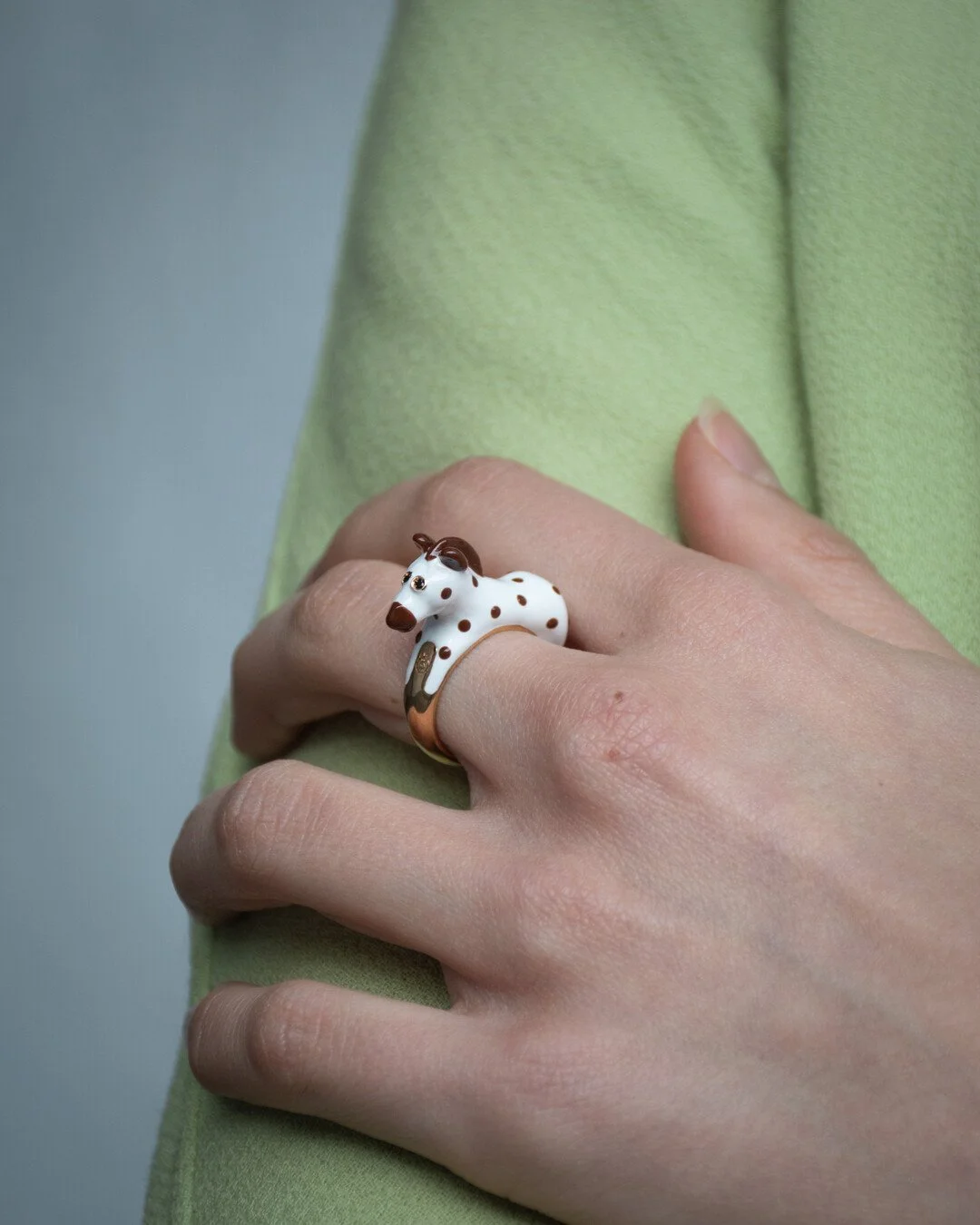 ChicPig_Crazy Horses_ring_3.jpg