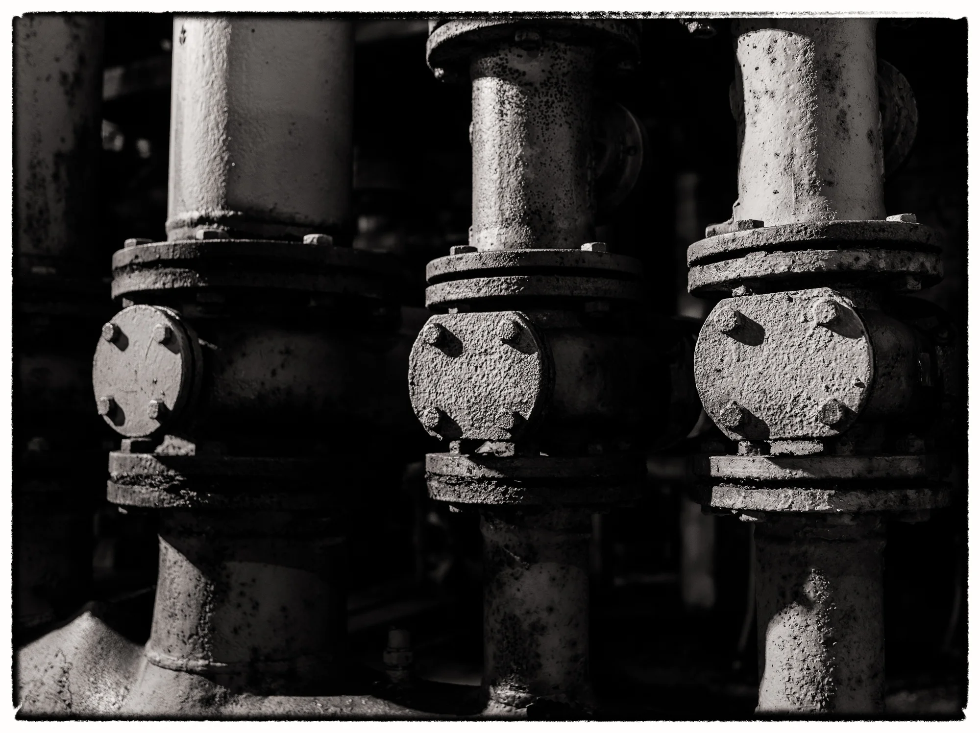 Close-up van oude leidingen