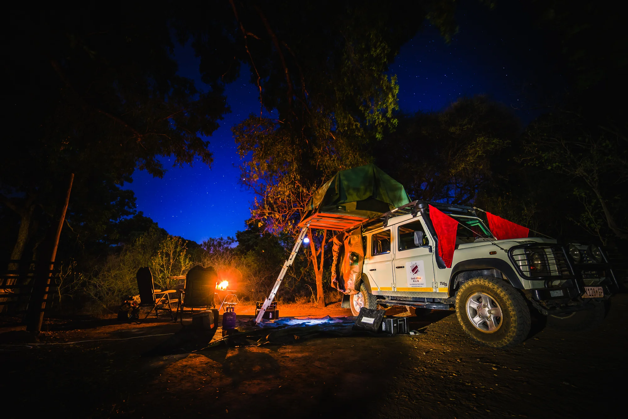 Land Rover Defender in Mapungubwe National Park