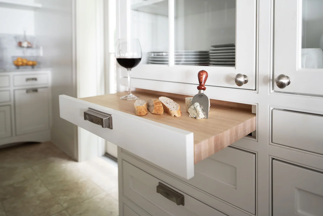 080618-KITCHEN-BREADBOARD-LR.jpg