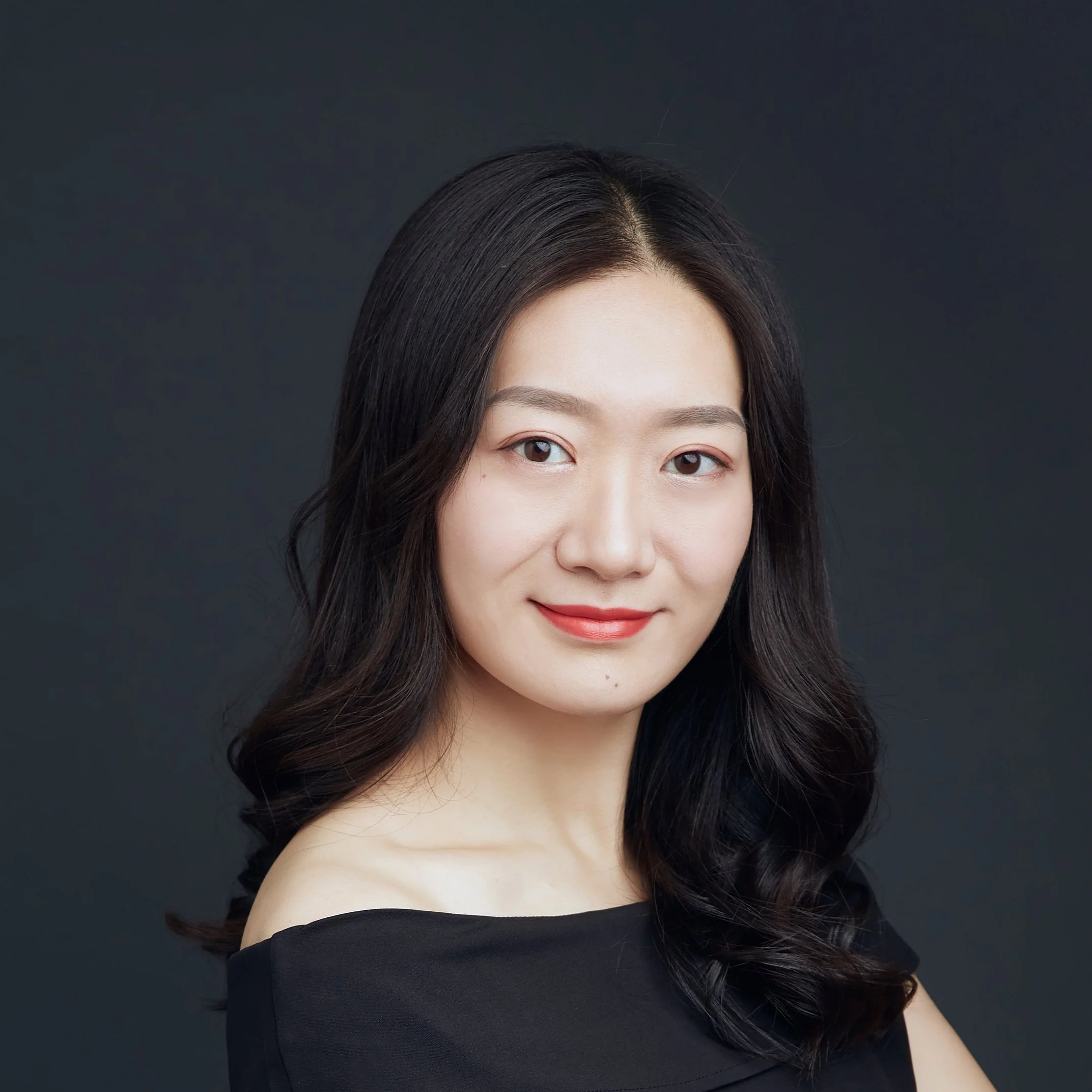 Mengze (Margot) Stettler-Zhang, Head of Marketing