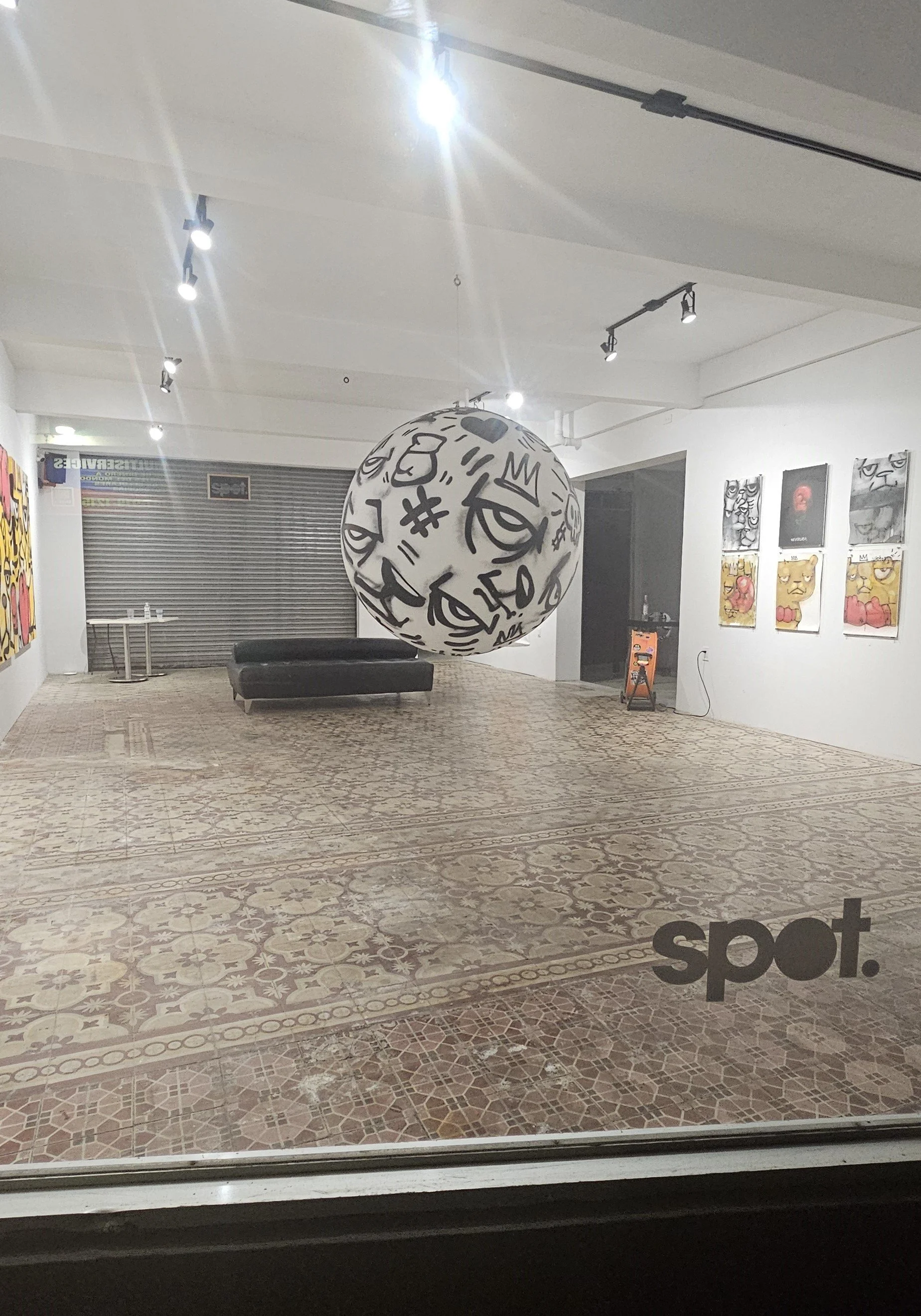 EXPO: JC RIVERA 'RAW'