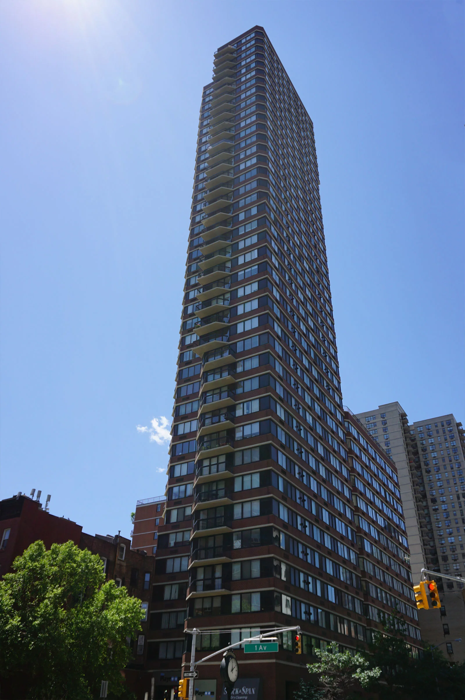 330-East-75th-Street.jpg