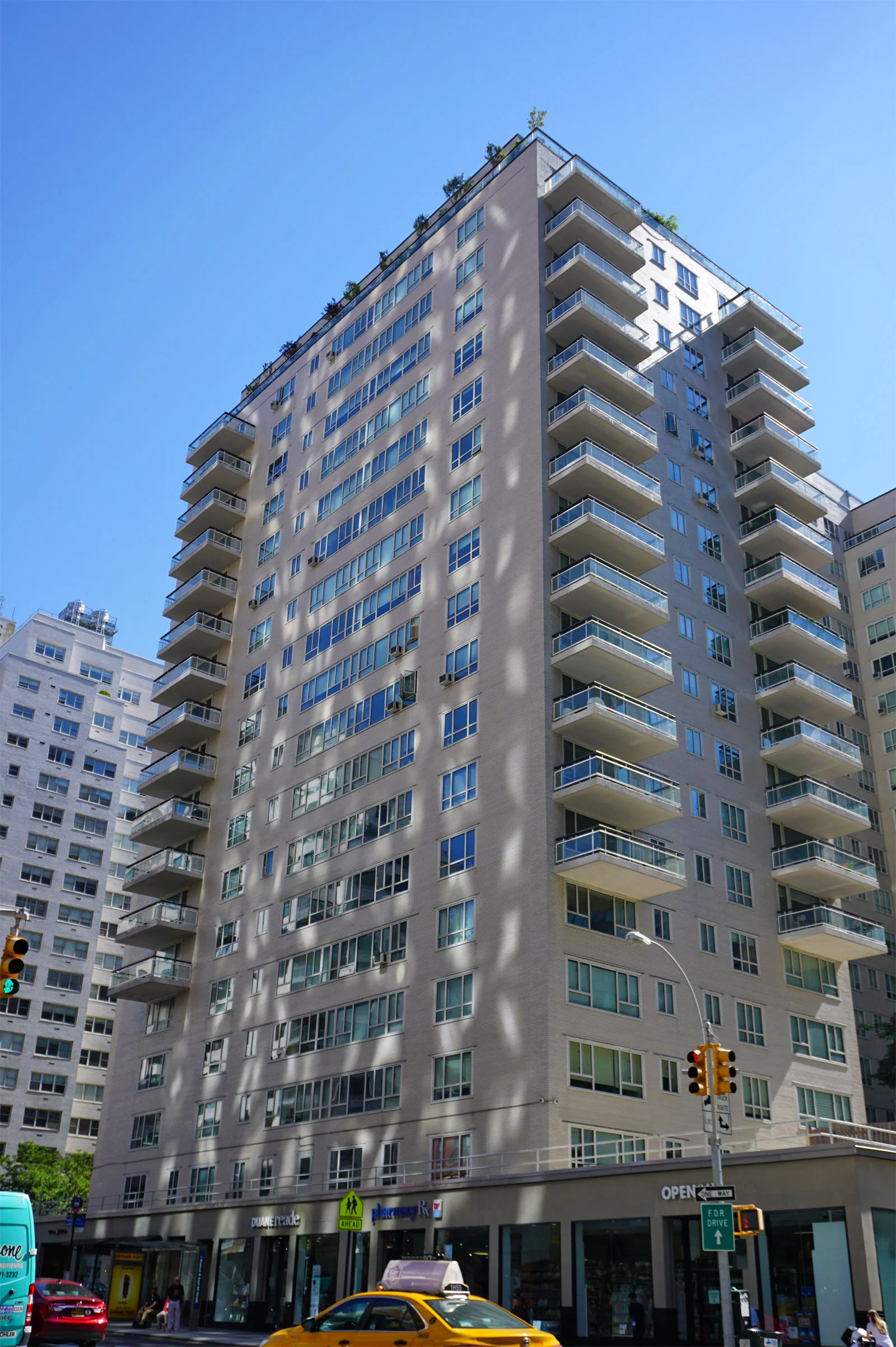 manhattan-house.jpg