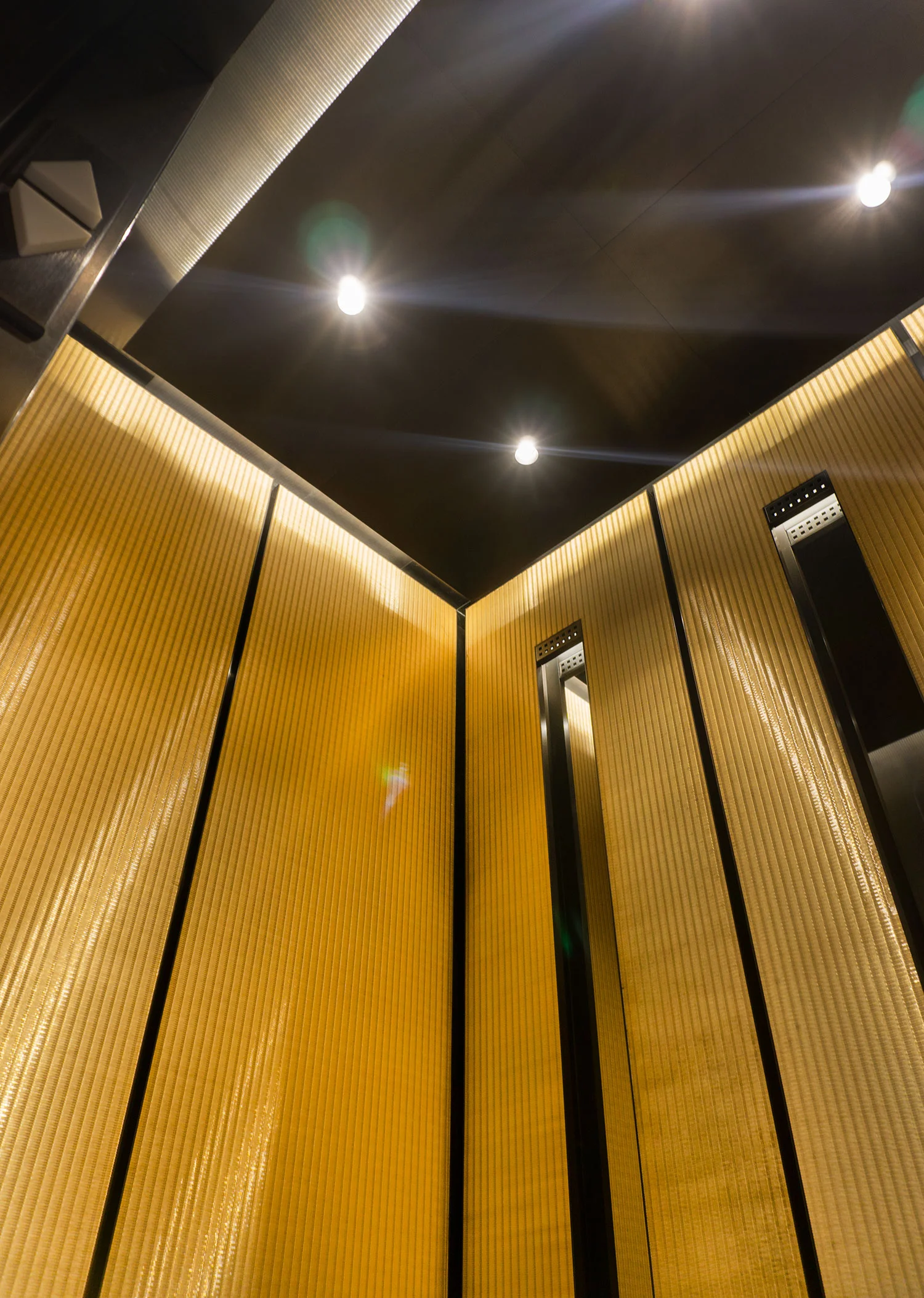 2230 Broadway | united cabs, inc.