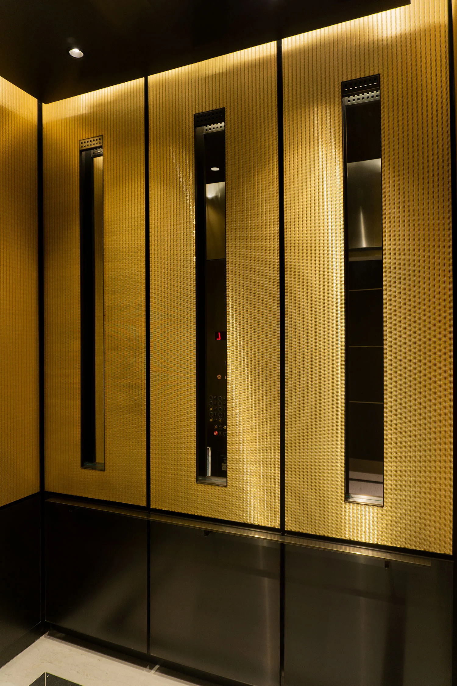 2230 Broadway | united cabs, inc.