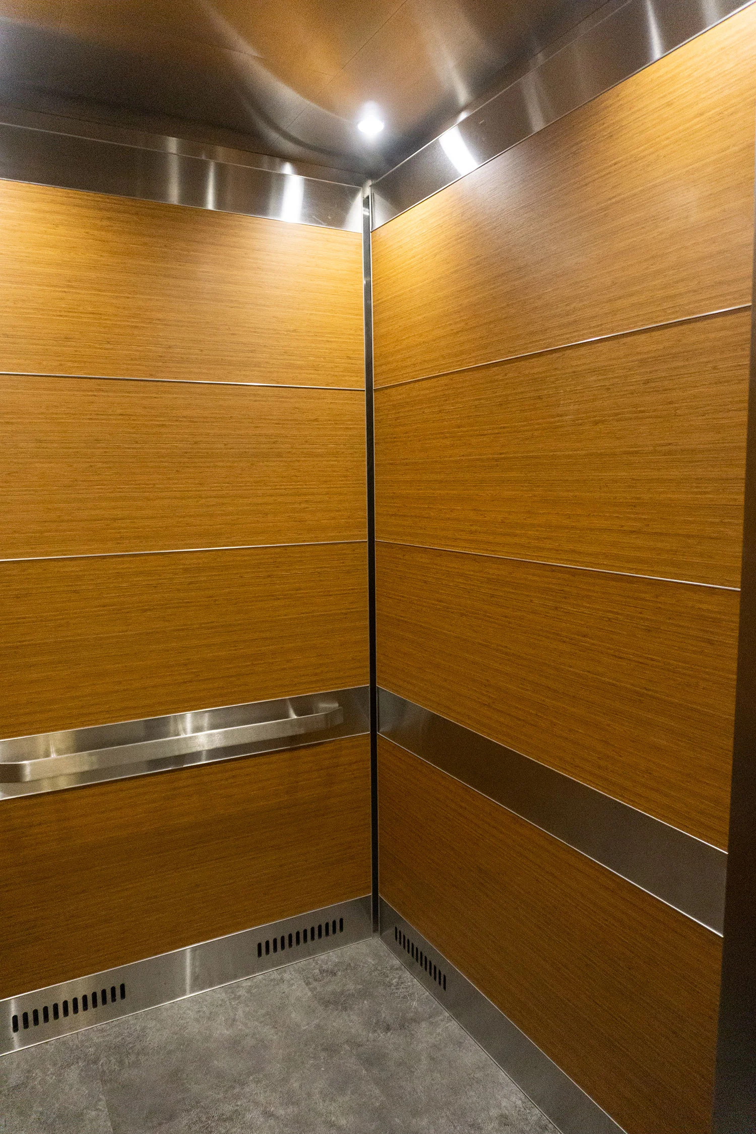 245 WEST 72ND STREET | UNITED CABS, INC.