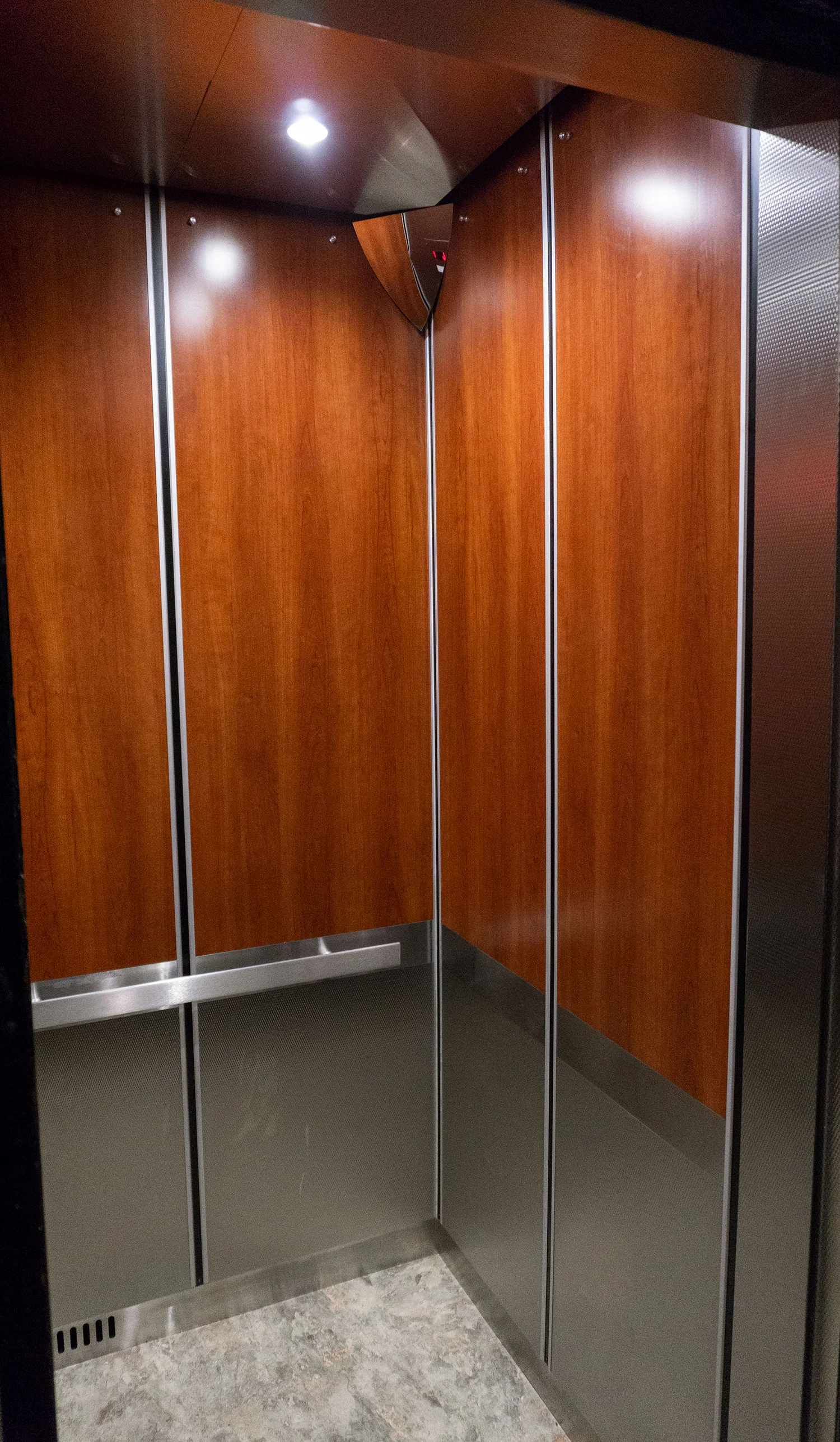 62-95 saunders street | united cabs, inc.