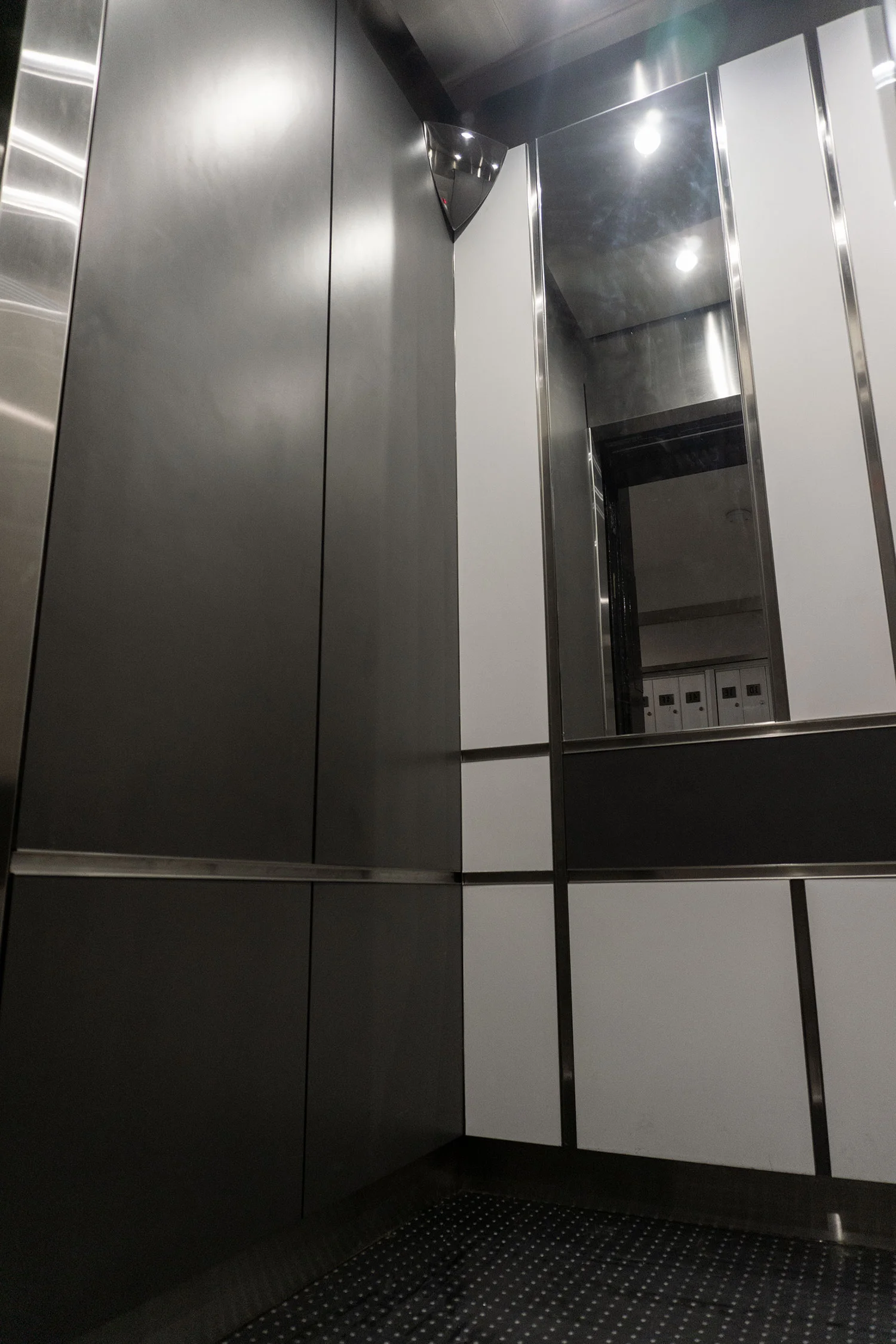 25 monroe place | united cabs, inc.