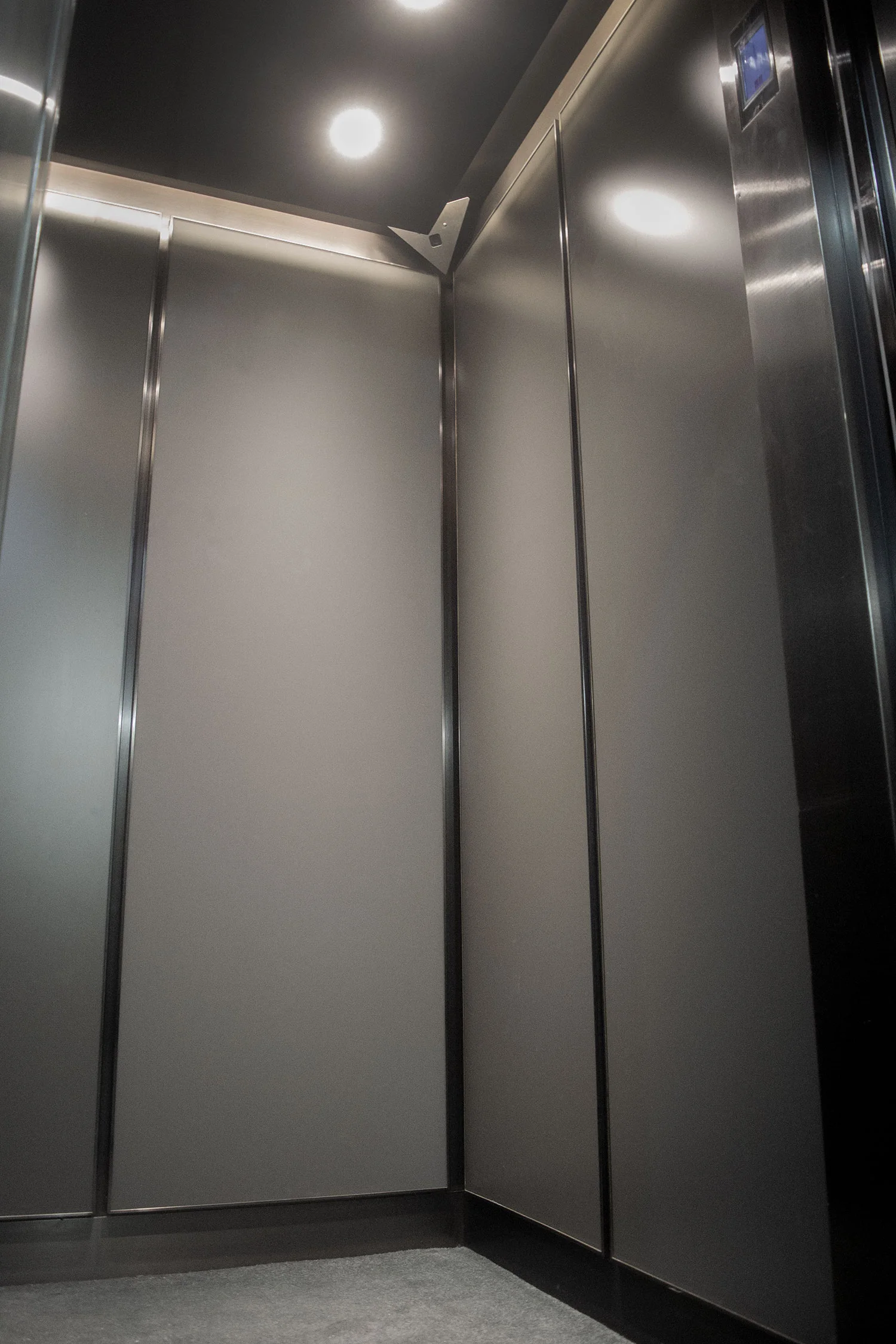 19 west 44th street | united cabs, inc.