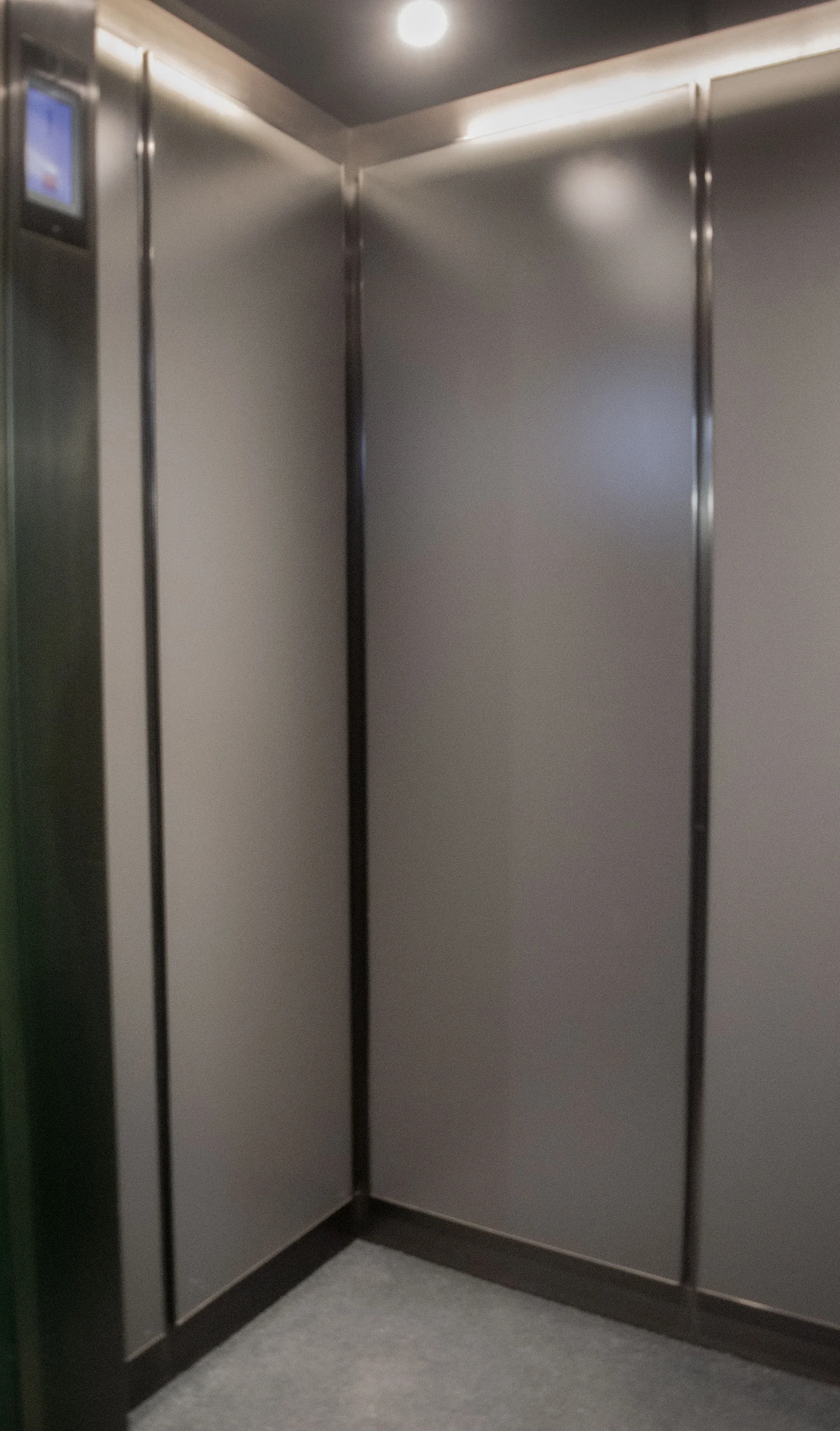 19 west 44th street | united cabs, inc.