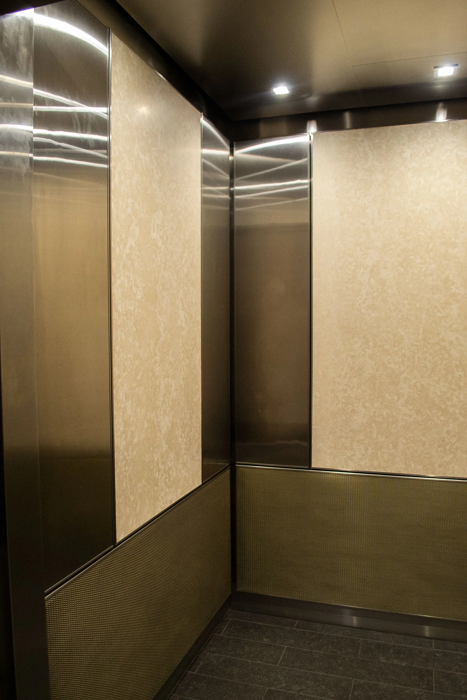 142 west 36th Street | united cabs, inc.