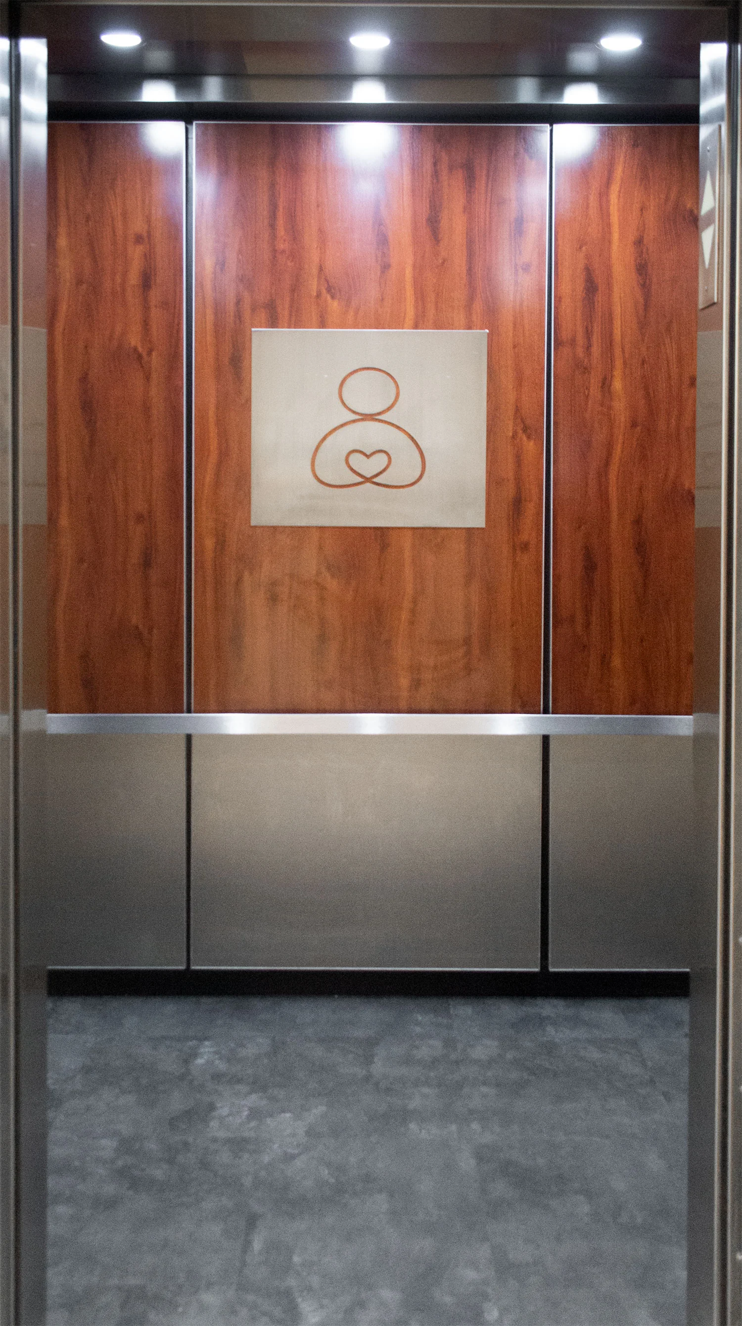 590 Avenue of the americas | united cabs, inc.
