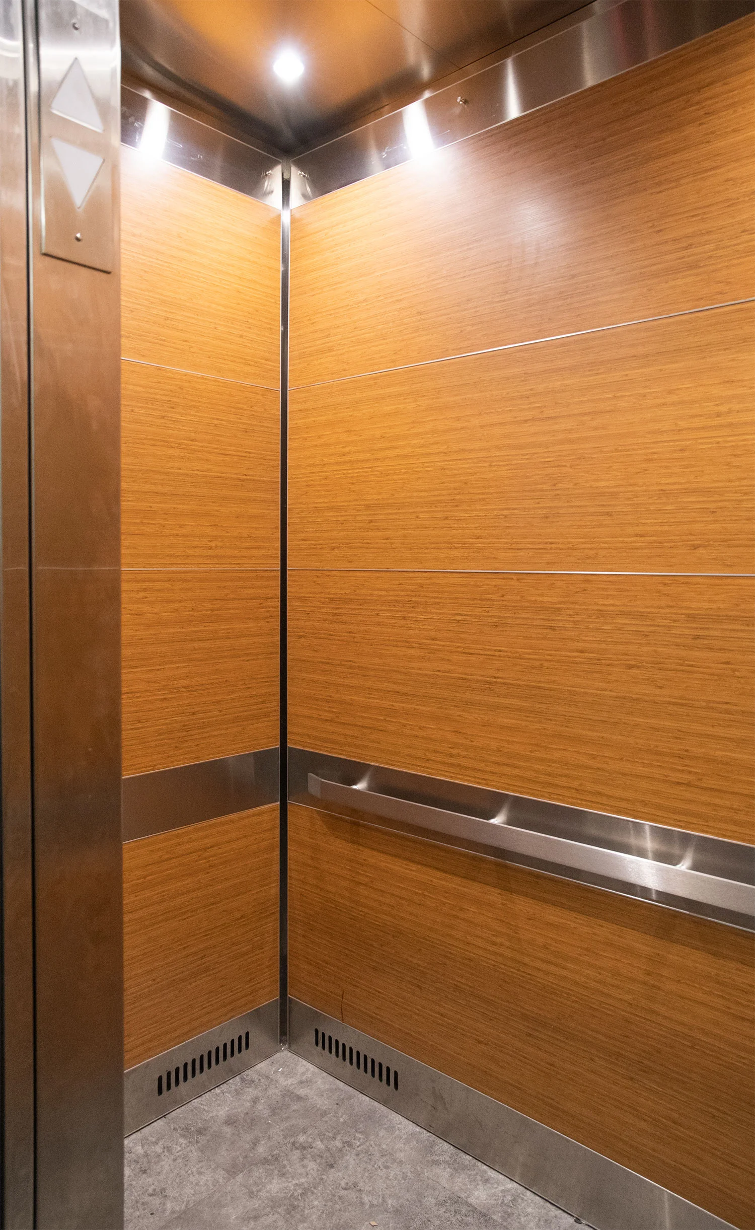 8210 19th Avenue | united cabs, inc.