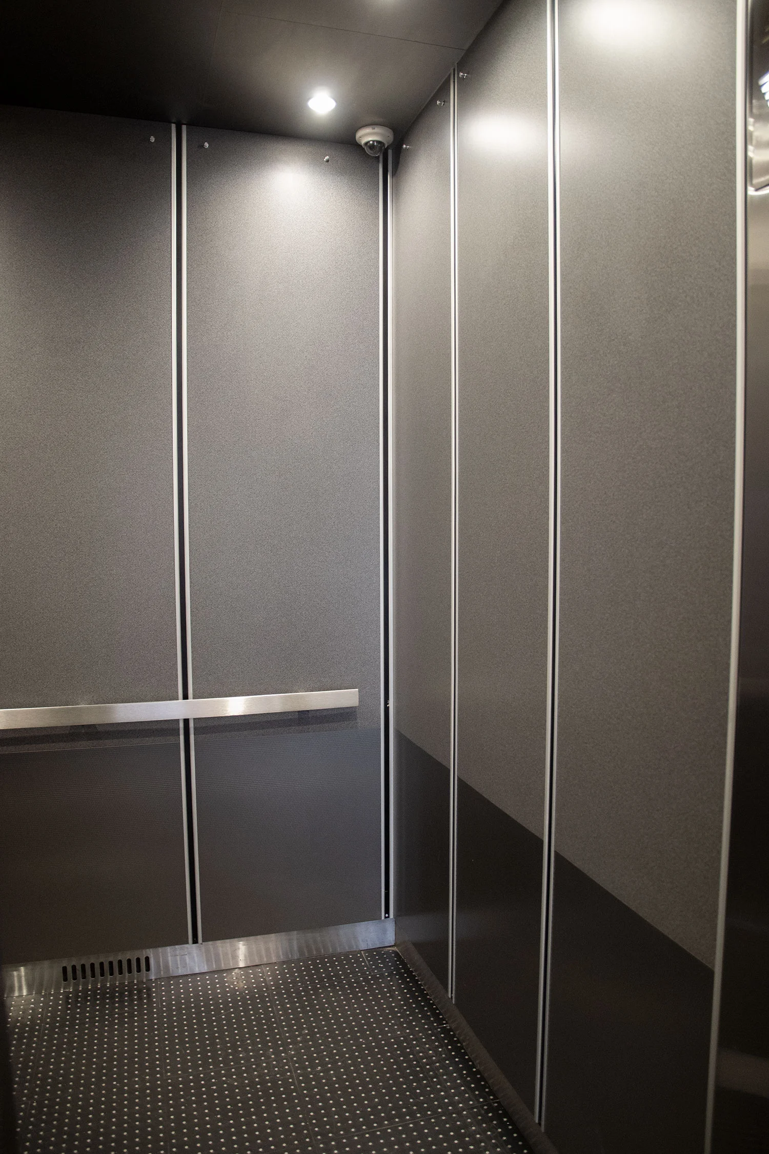 33 West 17th street | united cabs, inc.