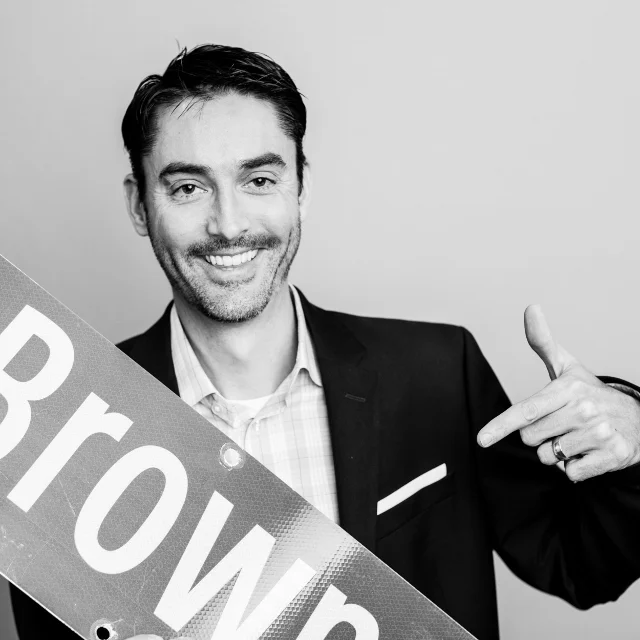 Dan_b&w-3 -lowres-web (640x640).jpg