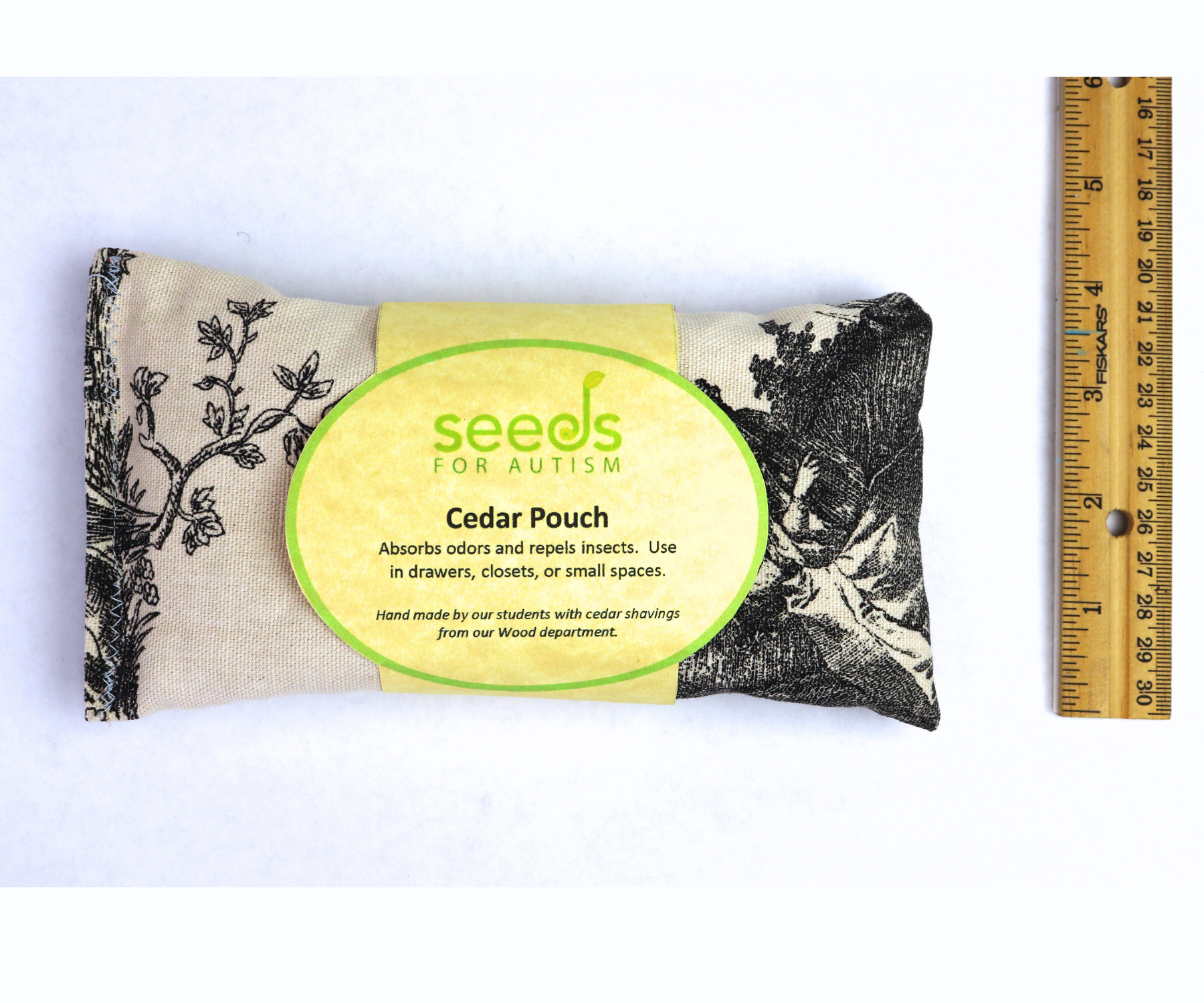 cedar pouch with ruler.png