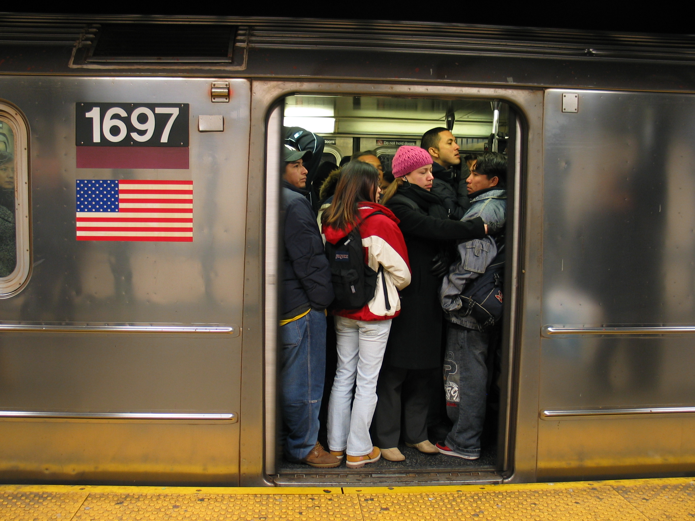 crowded-subway.jpg