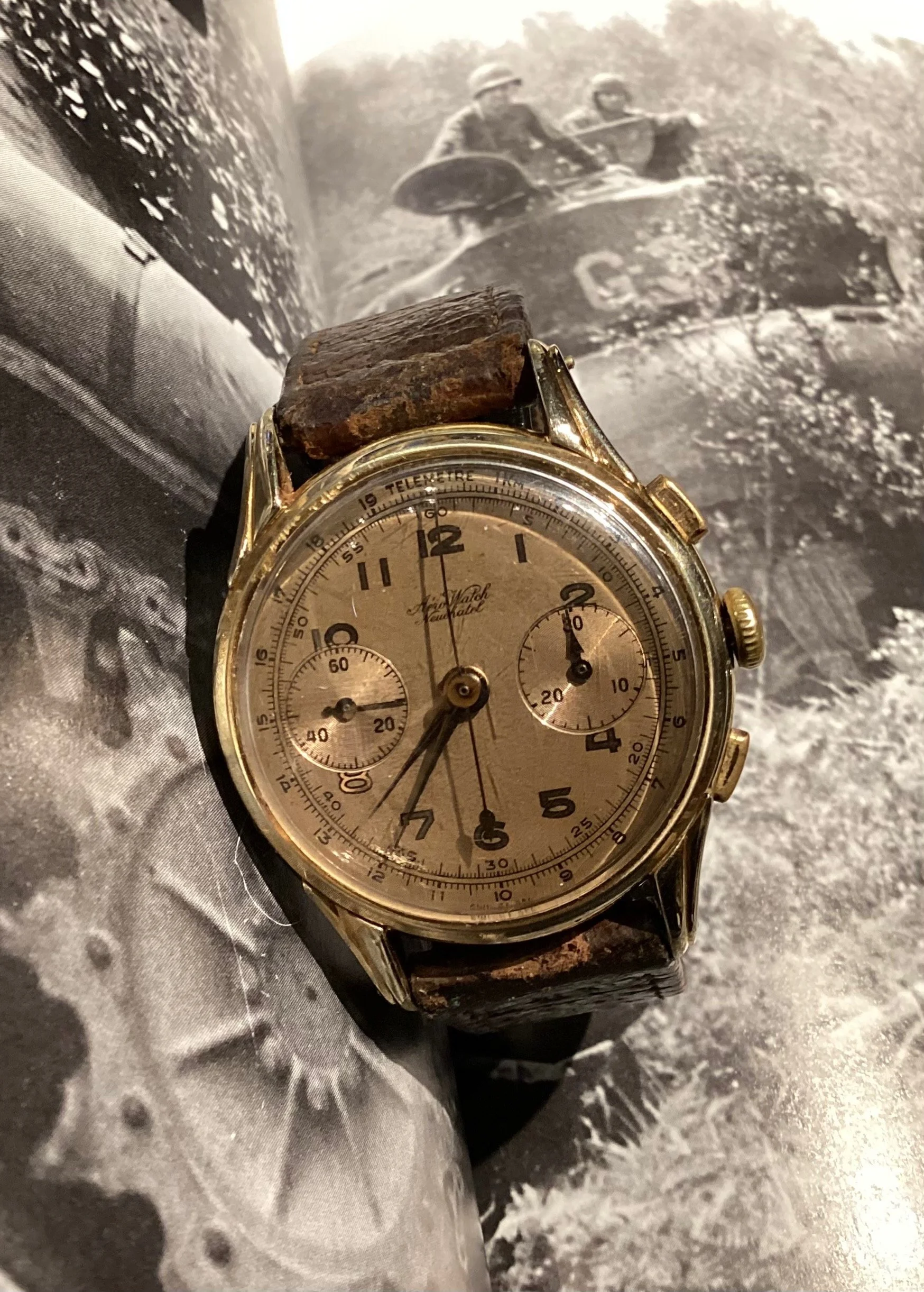 Aero Neuchatel Chronograph