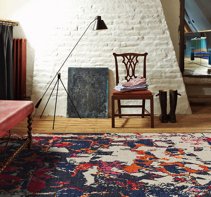 gray-rug-STRATA-white-hot-indigo-room.png