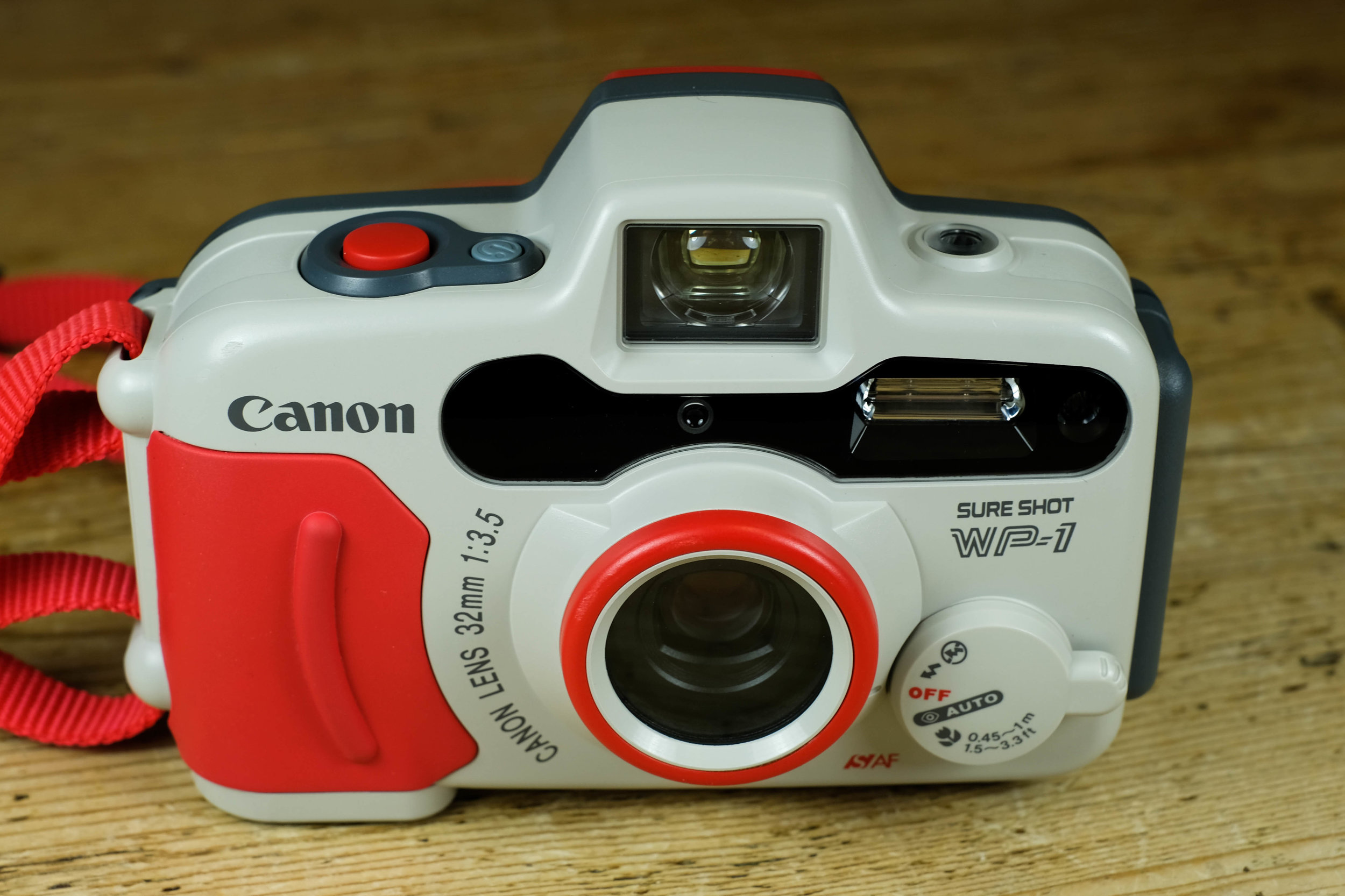Canon Sure Shot WP-1 — Broken Camera . Club