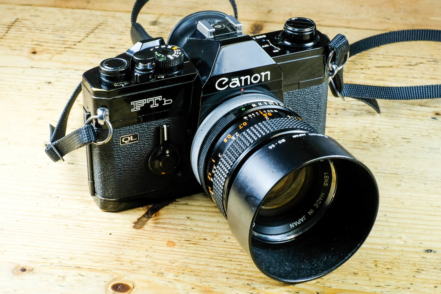 Canon FTb — Broken Camera . Club