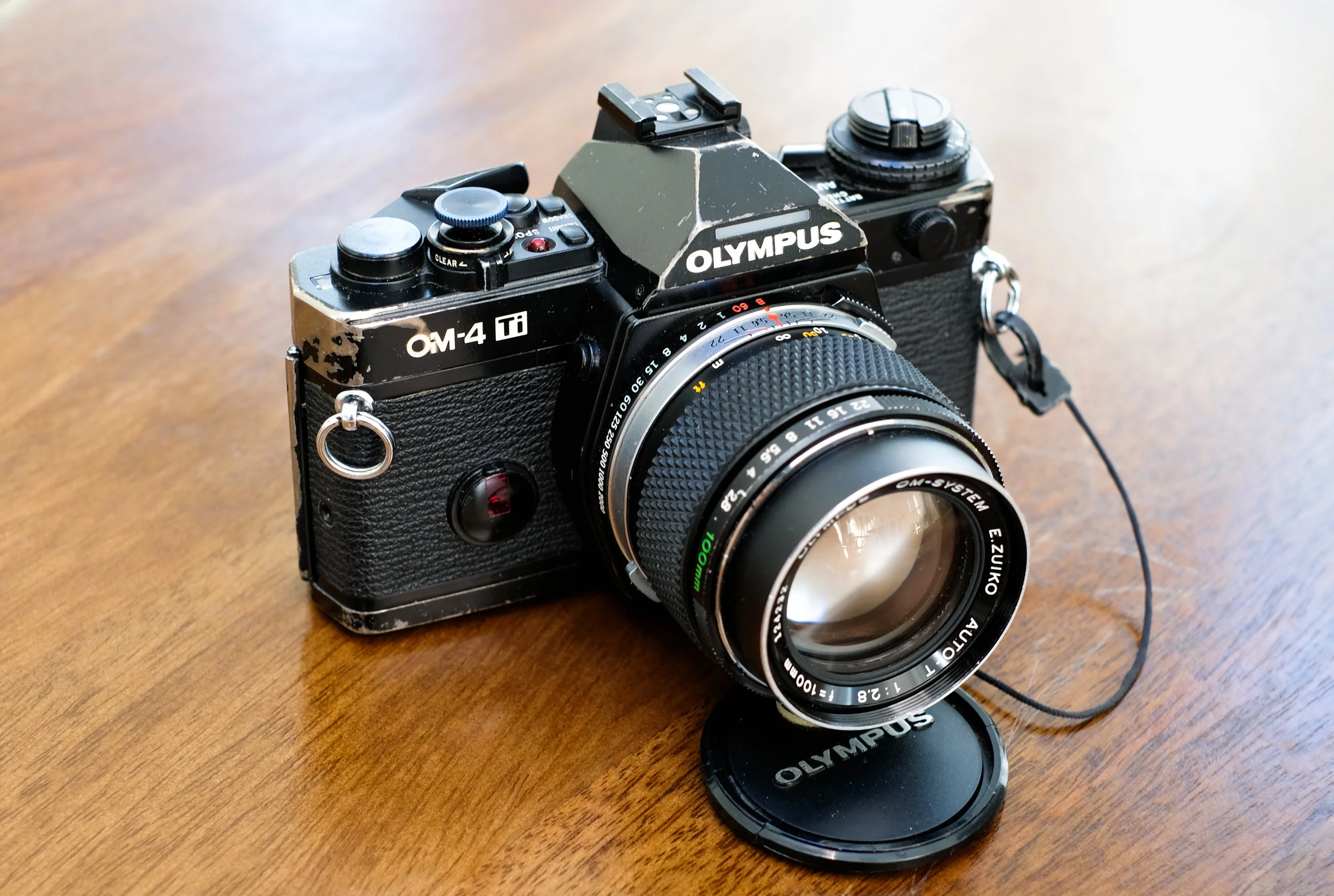 ■現状品■ OLYMPUS　オリンパス OM-4Ti チタン ボディ ＋　28mm F2 レンズ　フィルムカメラ　(2741216) オリンパス OM-4 (Ti)｜買取価格は緩やかに上昇中 | イシイカメラ