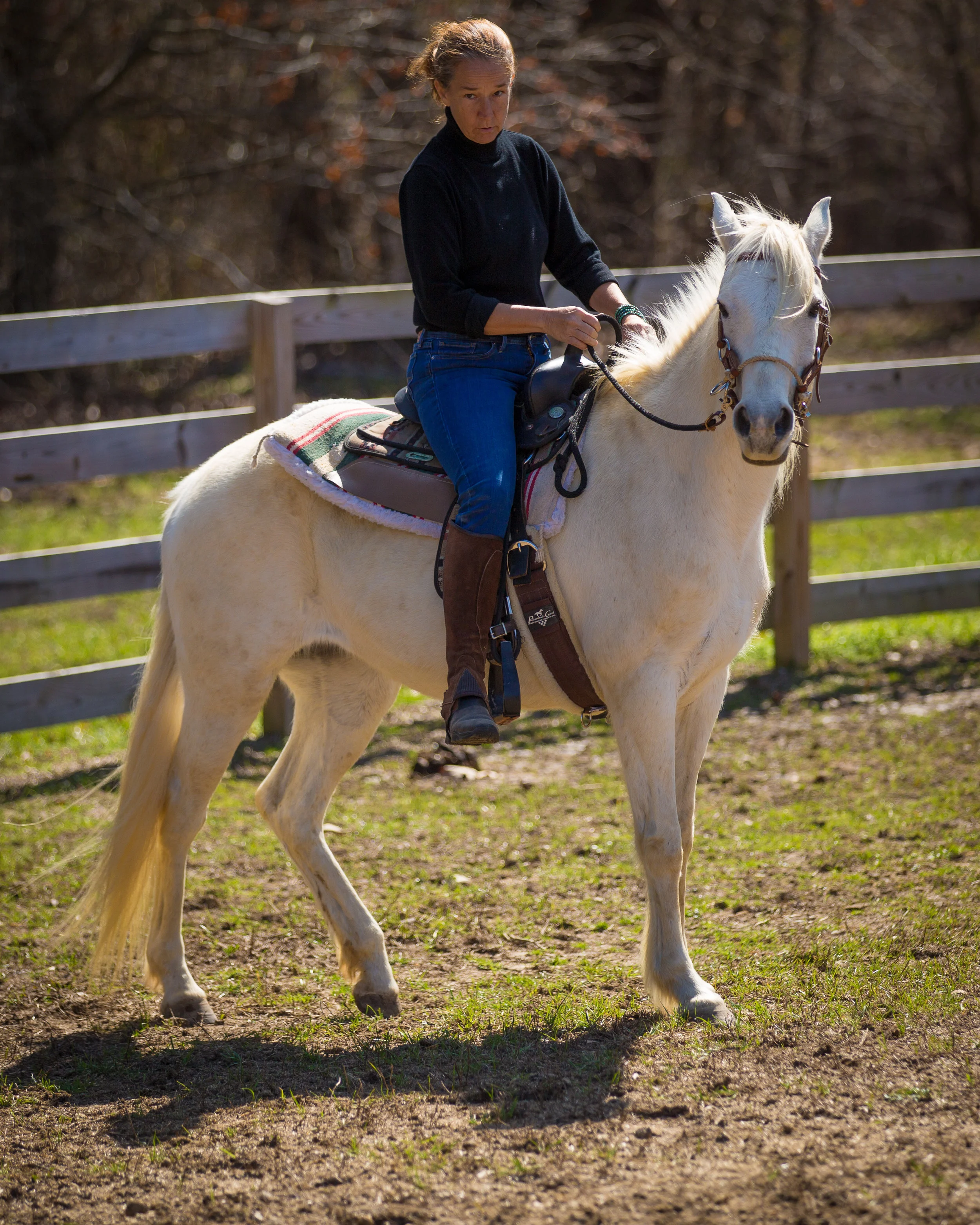 Kelly riding Motita