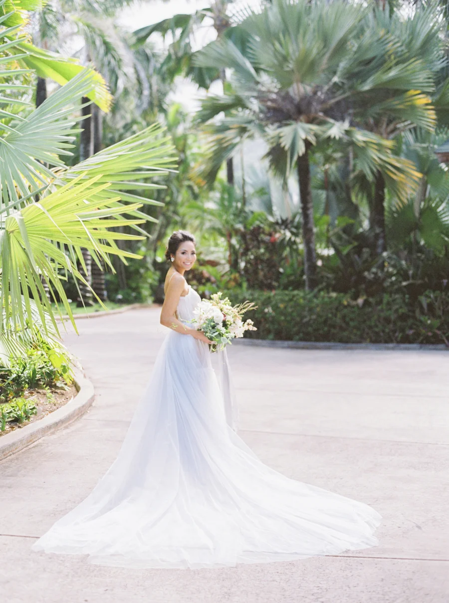 trynhphoto-stylemepretty-hawaii-wedding-photographer-honolulu-oahu-maui-54.jpg