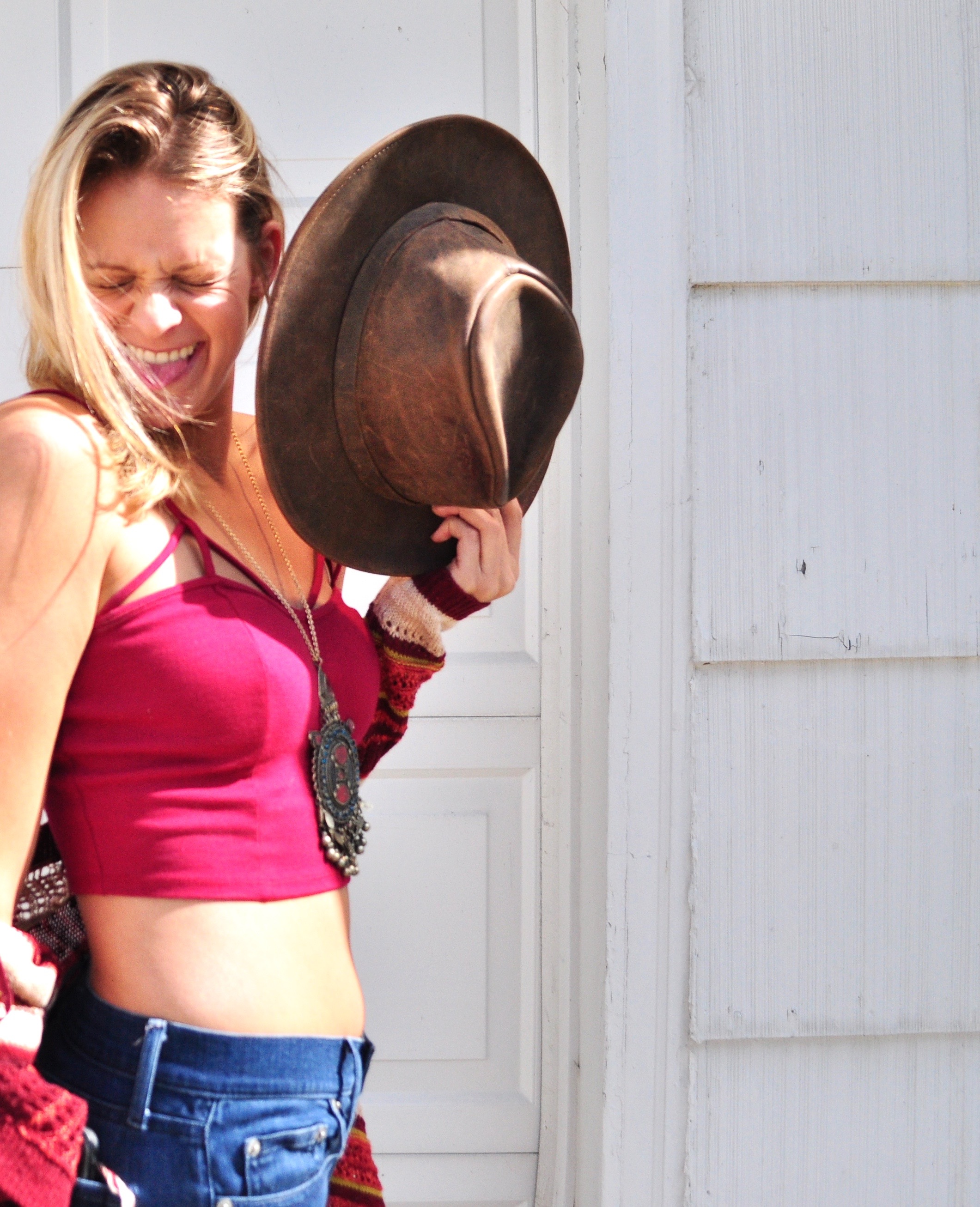 queen city, queen city gypsy, buffalo blogger, buffalo blogging network, small town bloggers, red and denim outfit, scrappy crop top, free people cardigan, high waisted denim, handmade jewelry, jewelry blog, buffalove, support your local girl gang, girl boss, small businesses in buffalo, women owned business, buffalo fashion blog, inspirational quotes blog