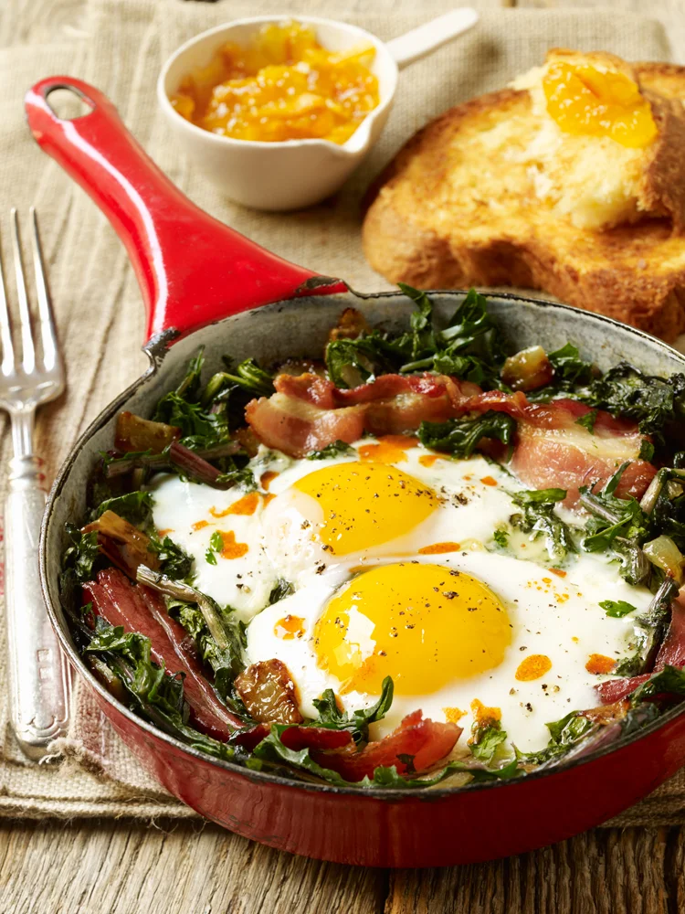 Eggs_DandelionGreens_Bacon_Skillet_18443.jpg