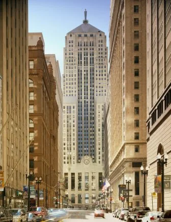 North Facade from LaSalle & Adams.jpg
