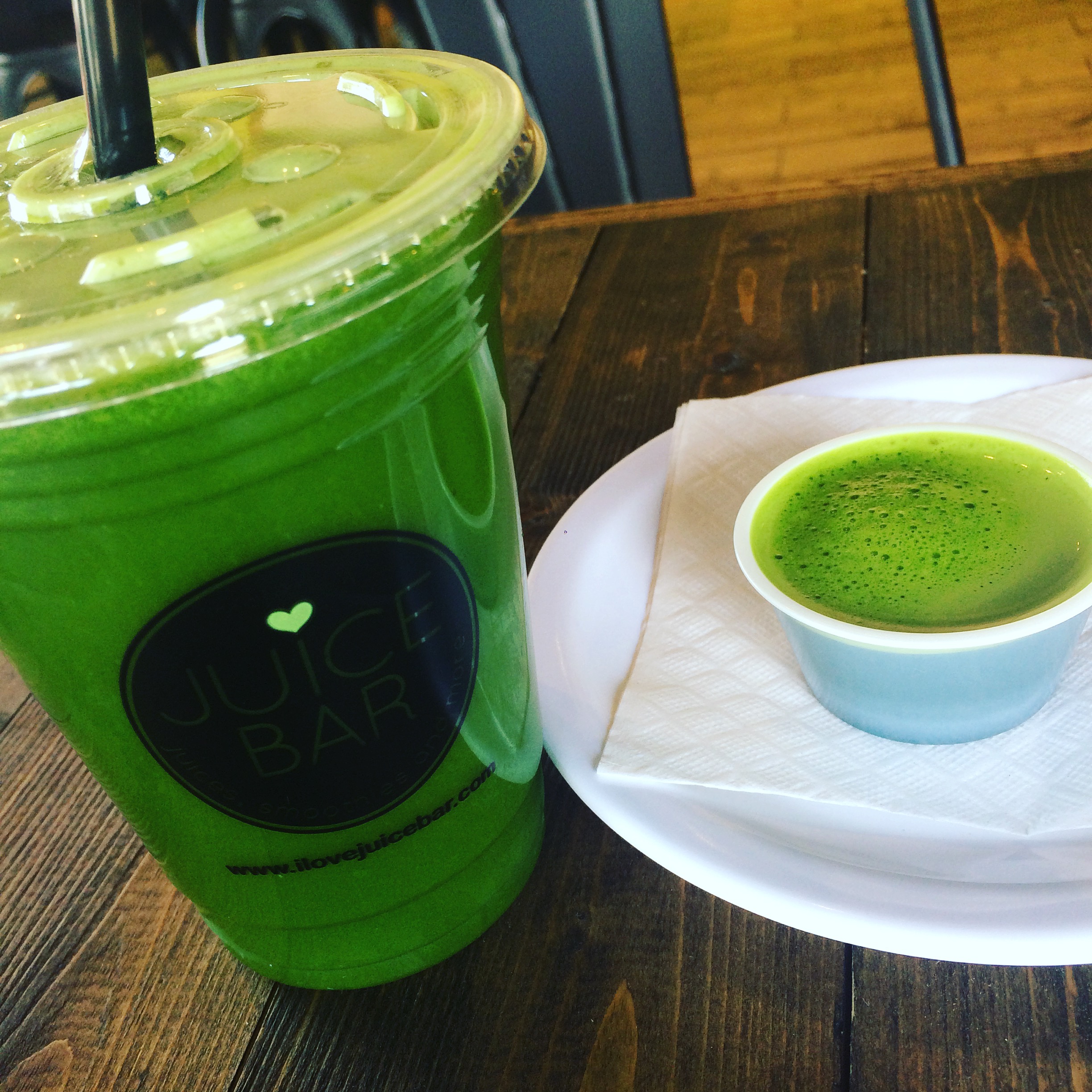 JUICE AND WHEATGRASS.JPG