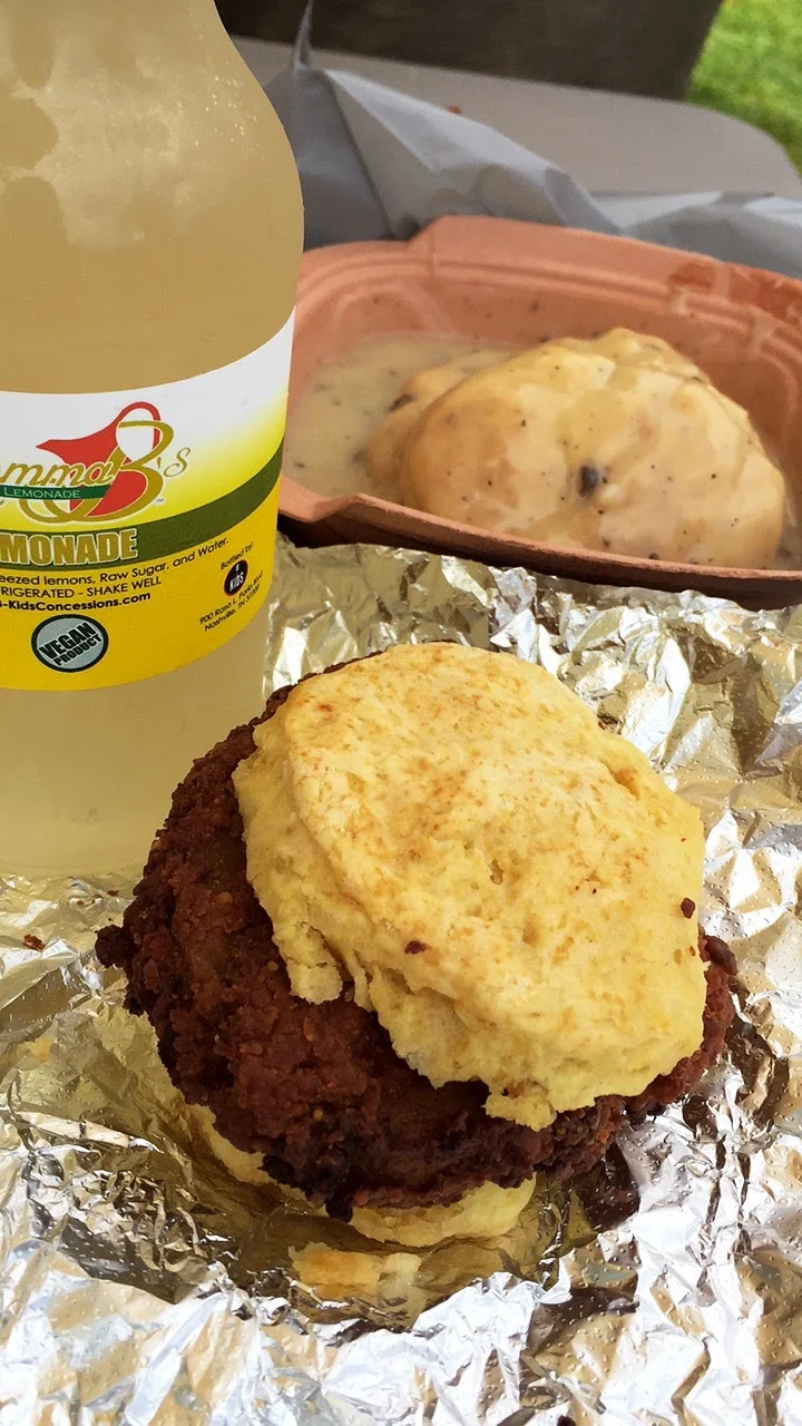 I forgot to save my IG story pic of my food from Sunday, so this is from another trip.  The hot chick'n biscuit with a biscuit and gravy, and lemonade.  So freaking fantastic!