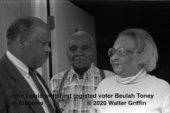 20011207- Voter.jpg