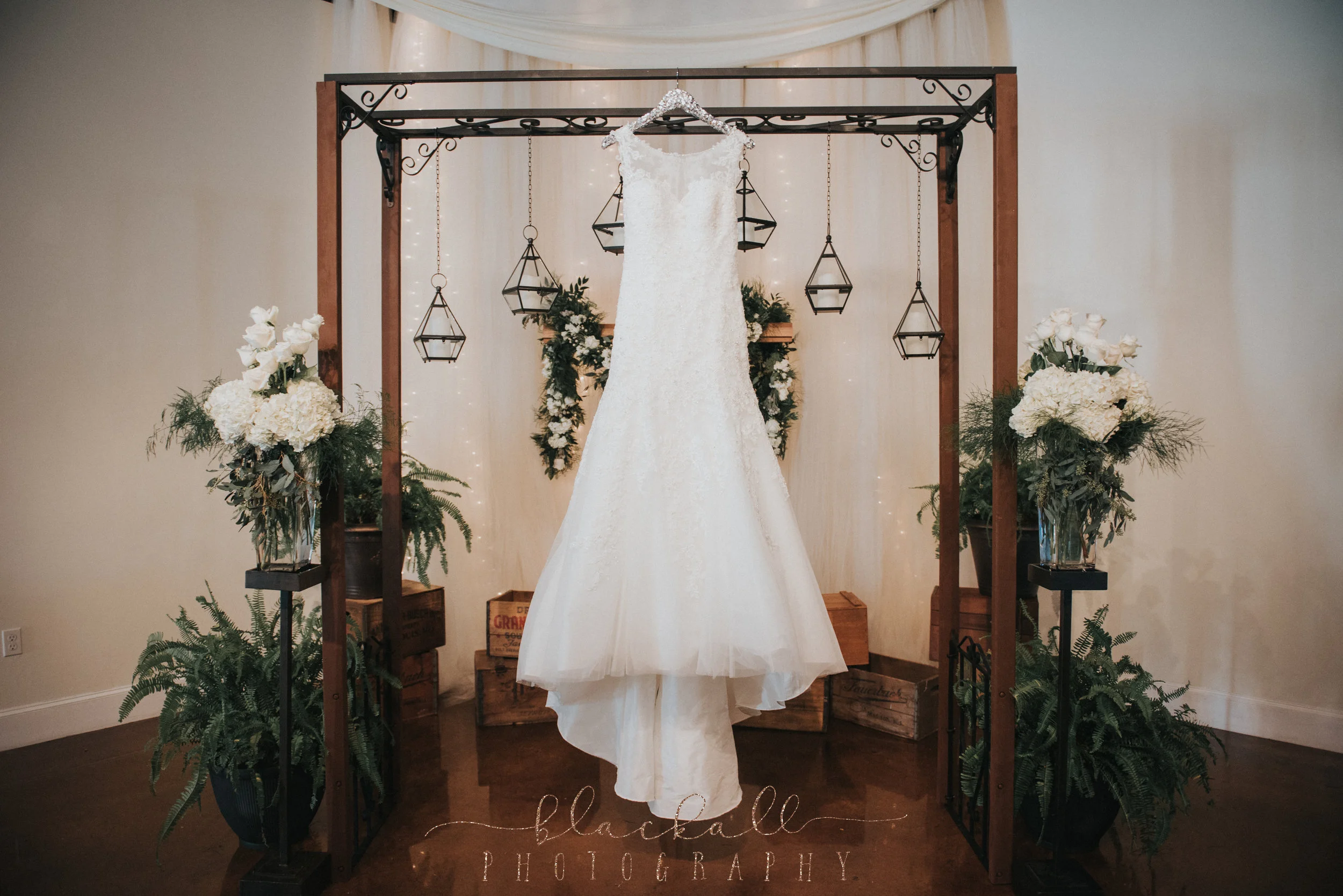  So special that Amy's dad built this for their wedding.&nbsp; 