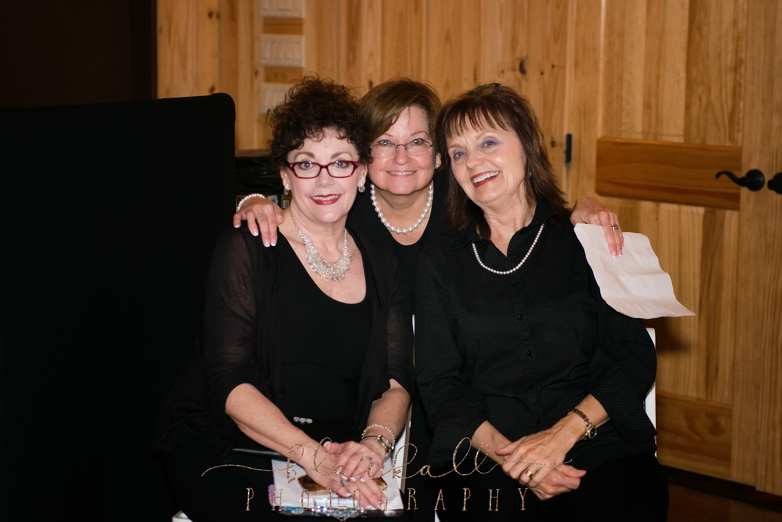  Robin, Linda + Patty. A great team right there! Made sure the day went on without a hitch! 