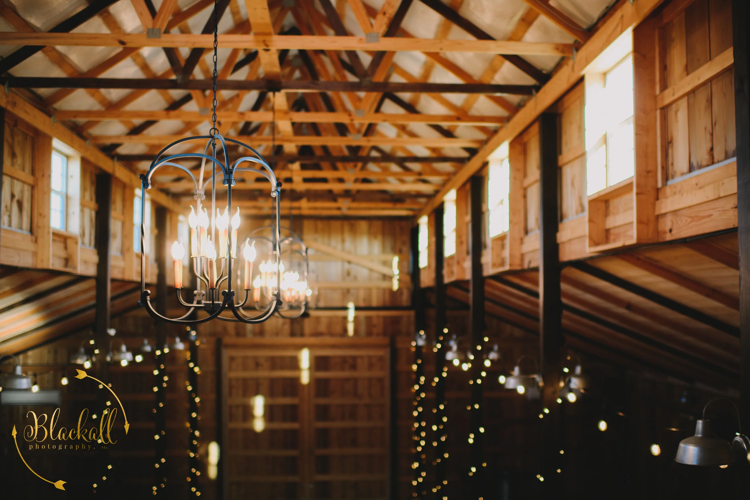  I love the inner balcony at The Big White Barn… so many photo ops here!!  