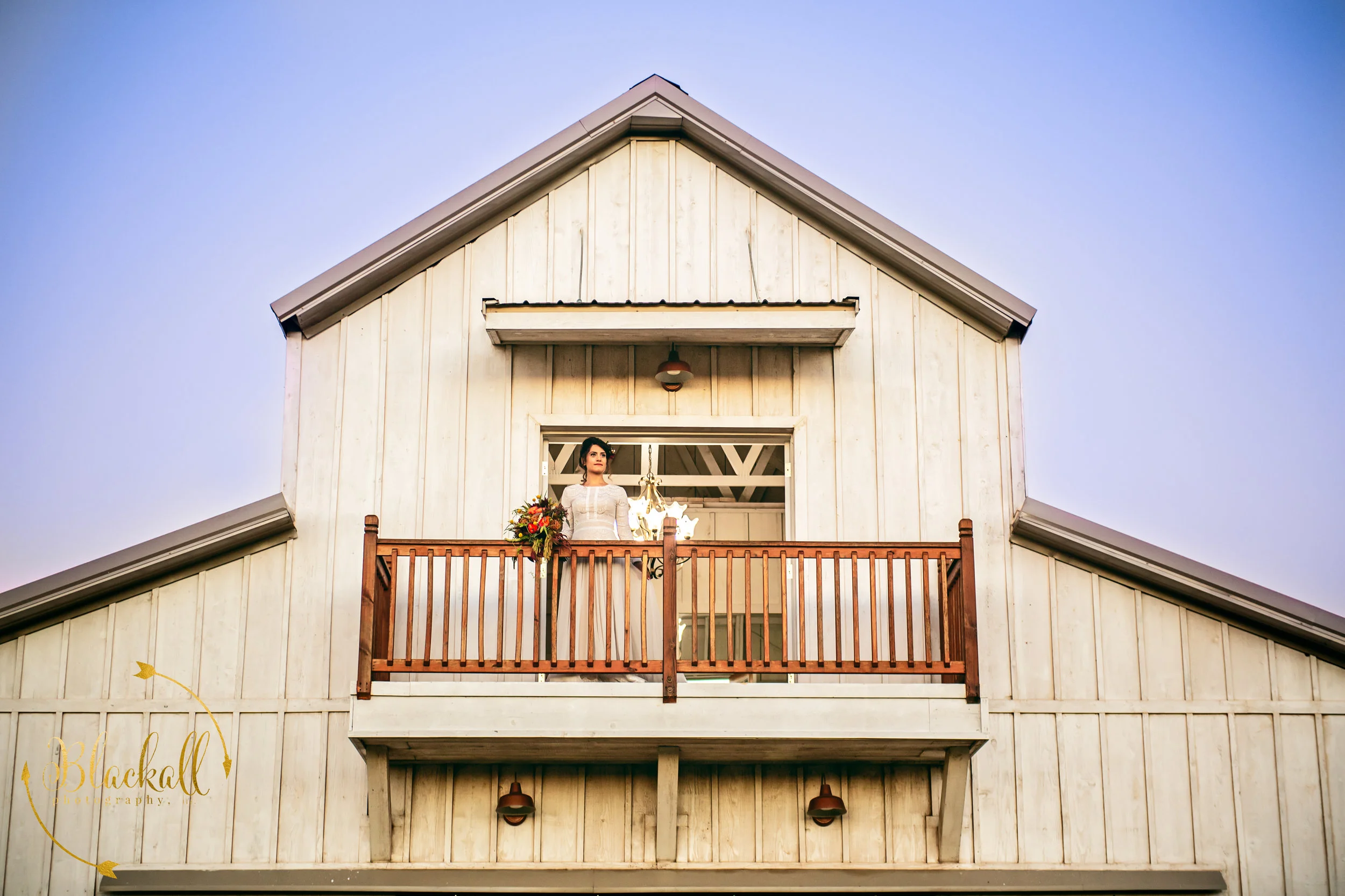  Final shot of the evening before it got dark. Don’t you just love that balcony?! 