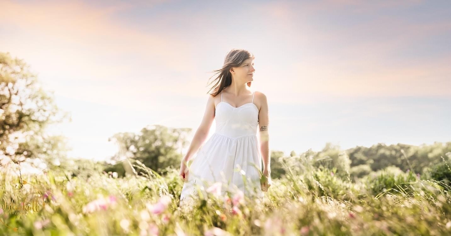 This gorgeous gal just graduated from TWU!!! 🎉🎓
Thank you Kat and your awesome momma Kellie for booking with Blackall Photography TX!! Love taking care of our Old Town Lewisville friends!!
&zwnj;
Side note: I want to point out this is what an 80% c