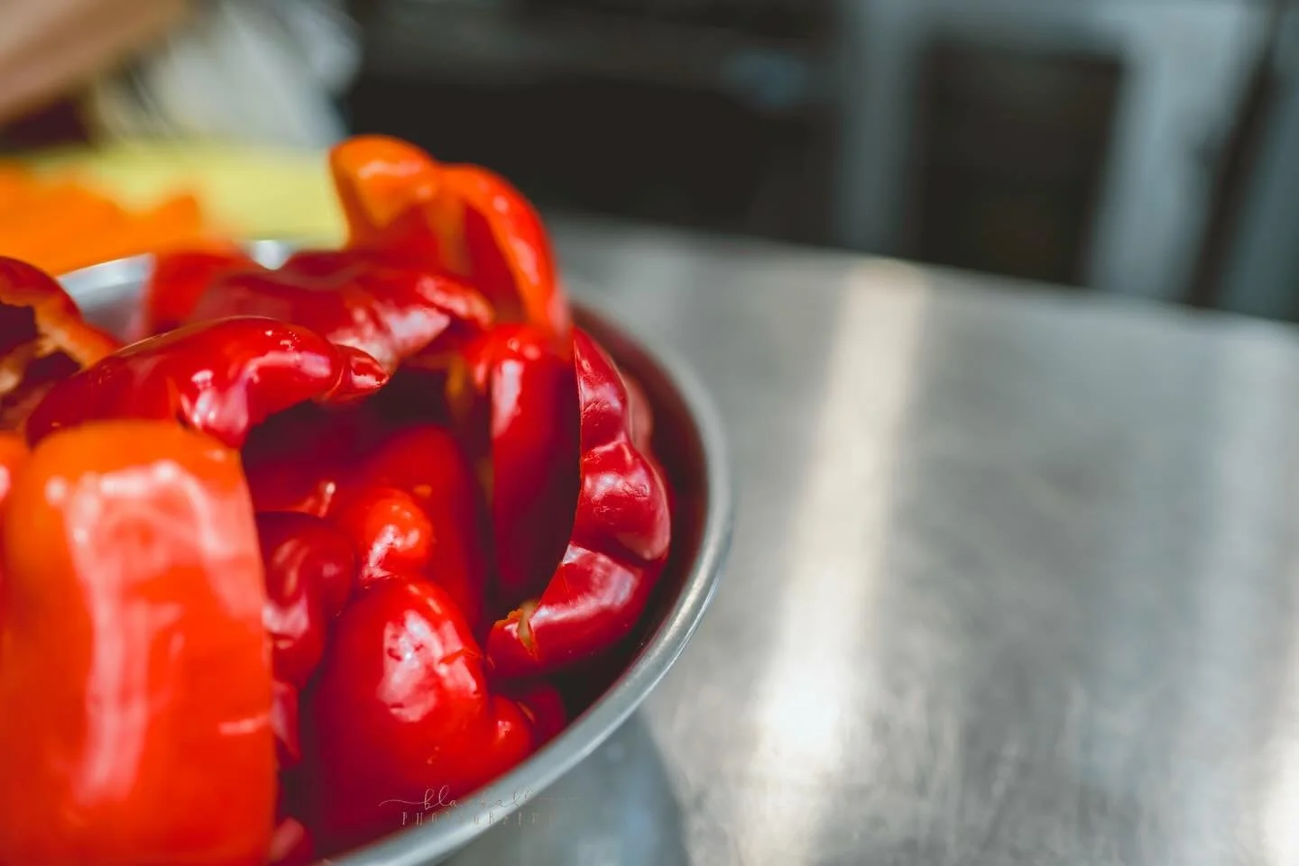 Slipped into Miss Ethel&rsquo;s kitchen yesterday while they were busy bringin&rsquo; March&rsquo;s menu to life 👀

And let&rsquo;s just say&hellip; if red peppers could talk, they&rsquo;d be tellin&rsquo; secrets 🔥

Something rich, cozy, and full 