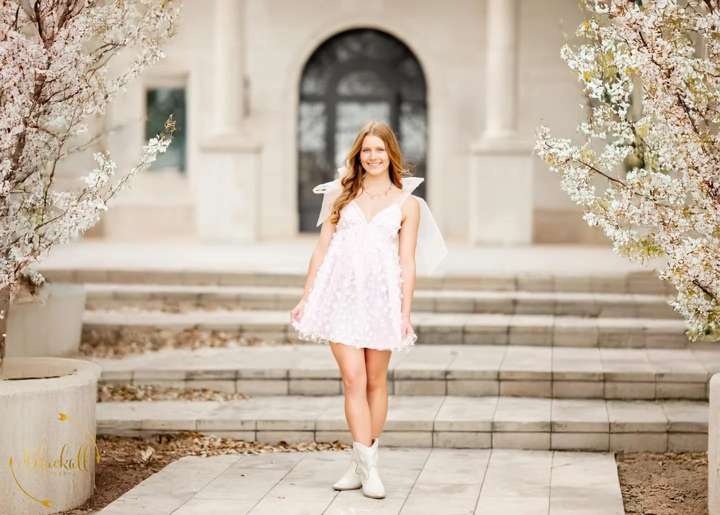 *Update: March 19 &amp; 25 are available now Spring is knocking on the door, y&rsquo;all 🌸
Only three March dates left ▫️19, 24, &amp; 25 ▫️ and weekday spots still available in April.

If you&rsquo;ve got a high school senior (or are one 👀), now&r