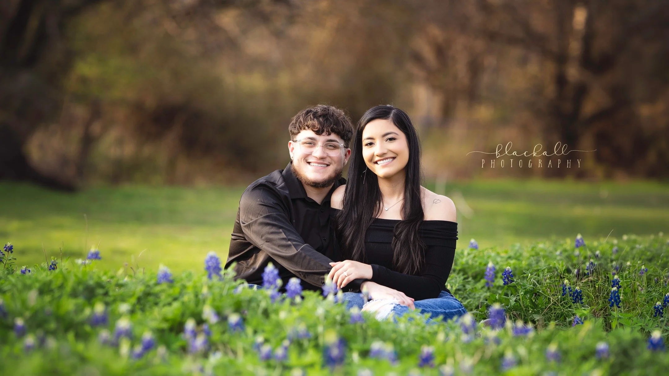 Y'all.. our Texas Bluebonnets are showing up and showing out early this year! 🌿 So fun, Jacky + Caden got to enjoy them for their engagement session!