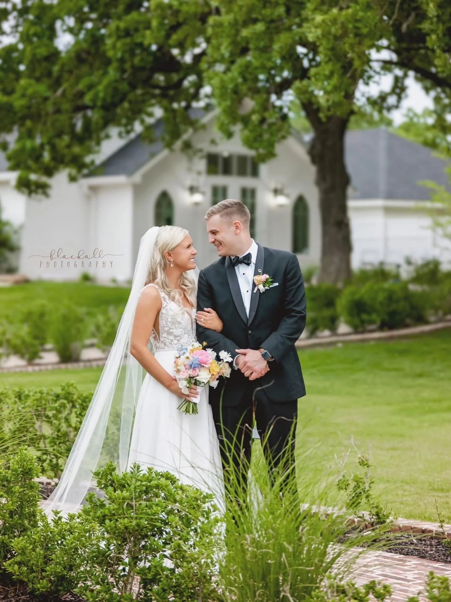 🚨✨ BIG FUN ANNOUNCEMENT ✨🚨

Y&rsquo;all&hellip; we are thisssss close to being completely booked for 2026 weddings 🤯💍

Like&hellip; we can officially take ONE more wedding&hellip; maybe two if you sweet-talk us real nice 😉

My heart is so dang f