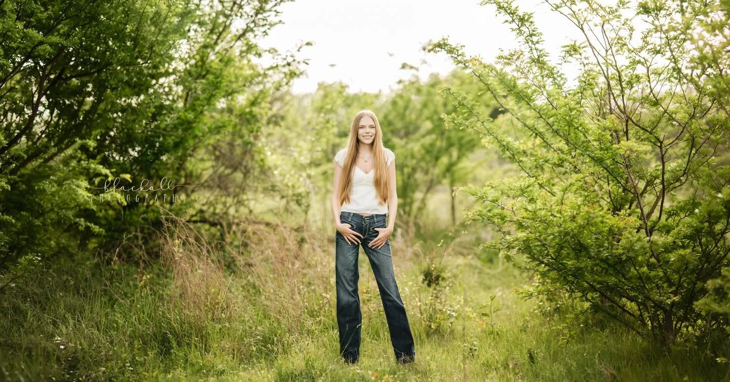 Class of 2026 🎓

This @lewisville_hs Senior grad session was so much fun! Can&rsquo;t wait to share more! ✌🏻

 #Nikon Z9 + #NIKKOR Z 85mm f/1.2S 
#NikonPro